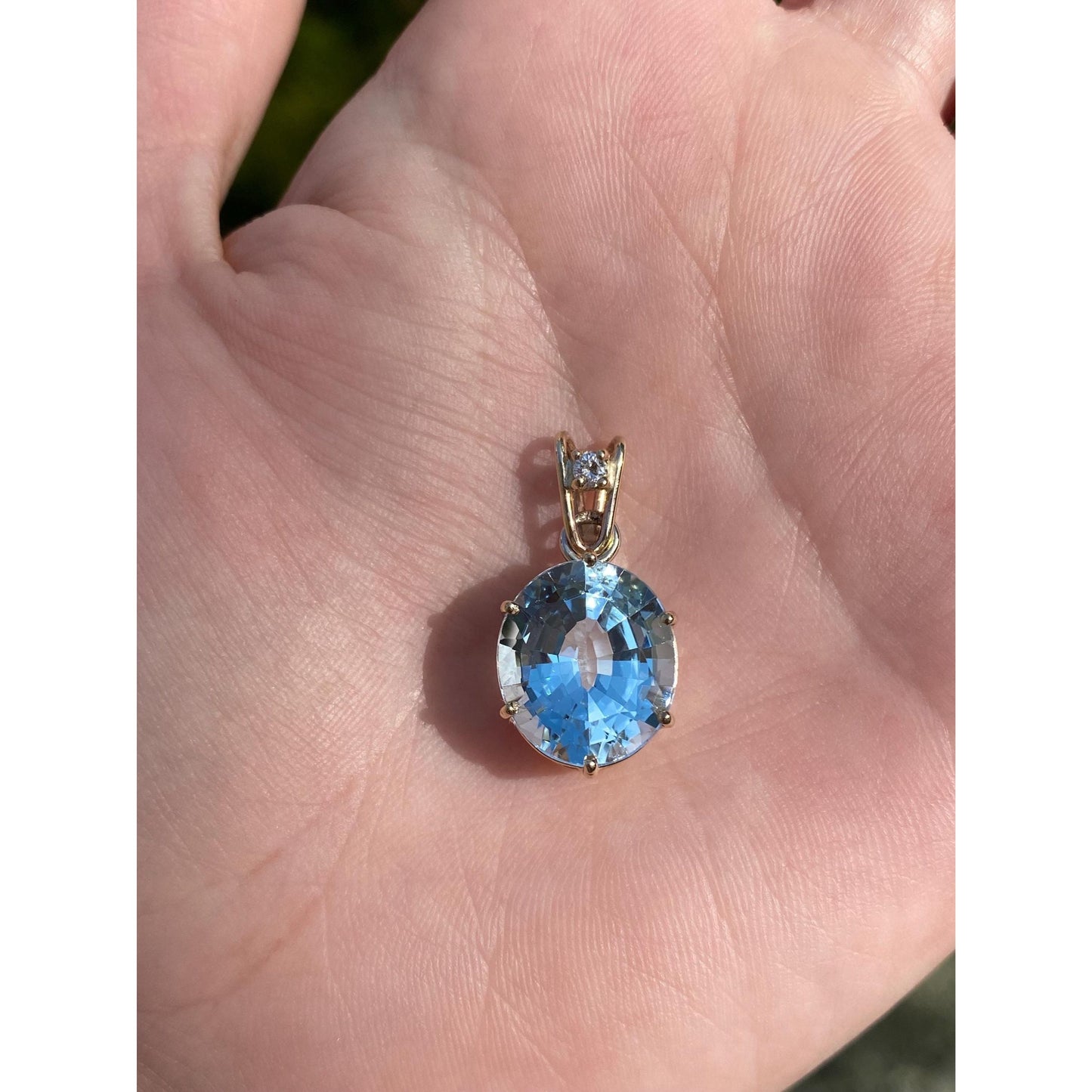 Vintage Solid 10k Yellow Gold Diamond Topaz Charm