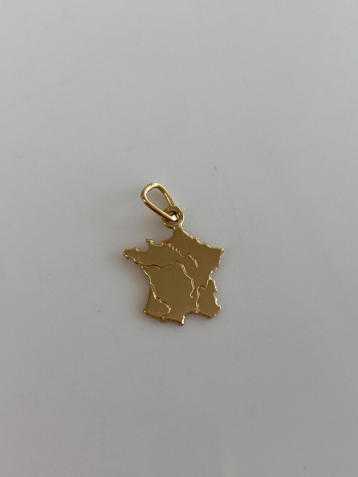 Vintage Solid 18k Yellow Gold Country Charm