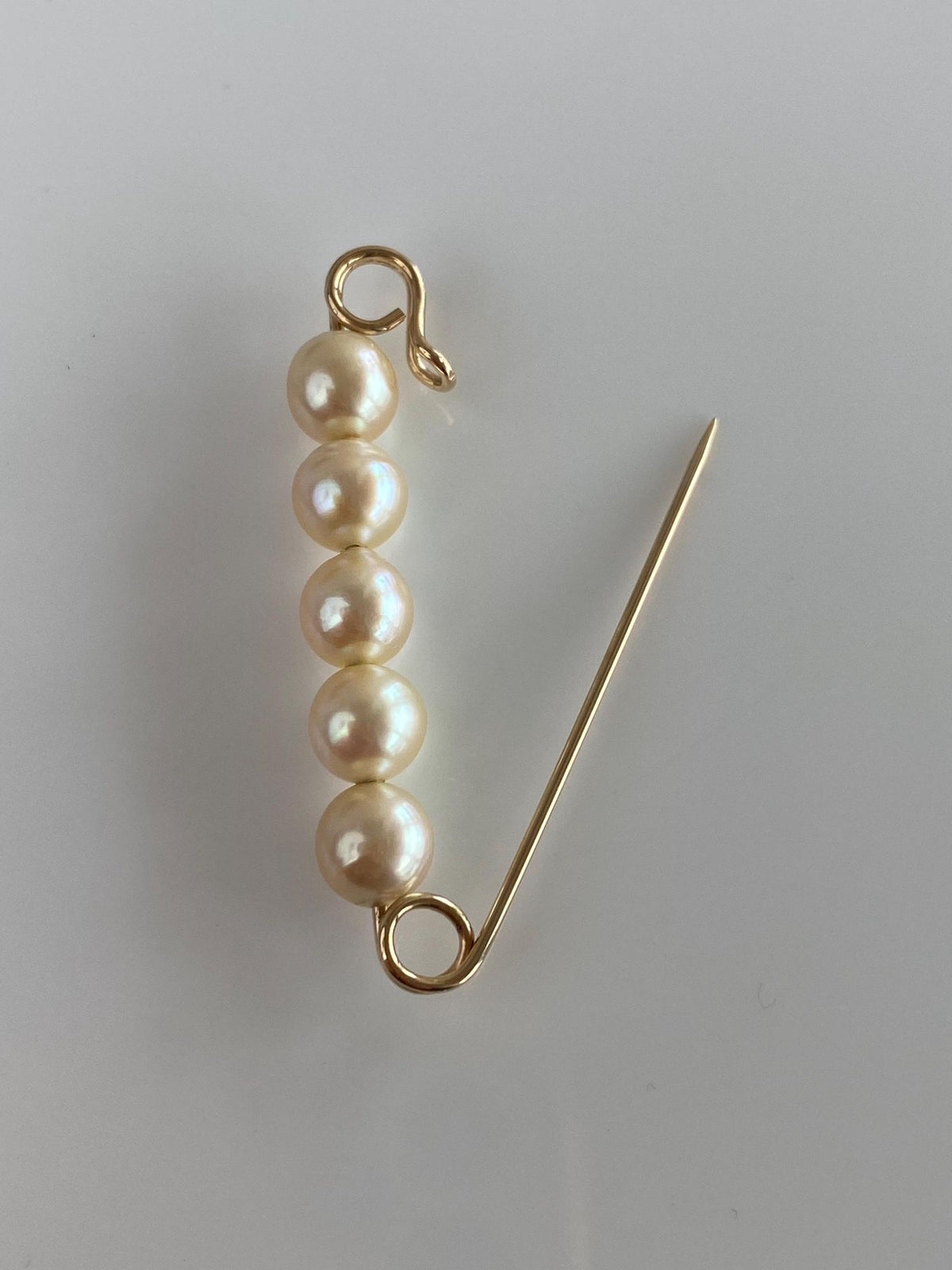 Vintage Solid 14k Yellow Gold Pearls Safety Pin