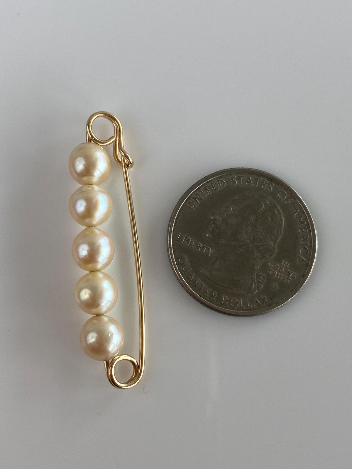 Vintage Solid 14k Yellow Gold Pearls Safety Pin