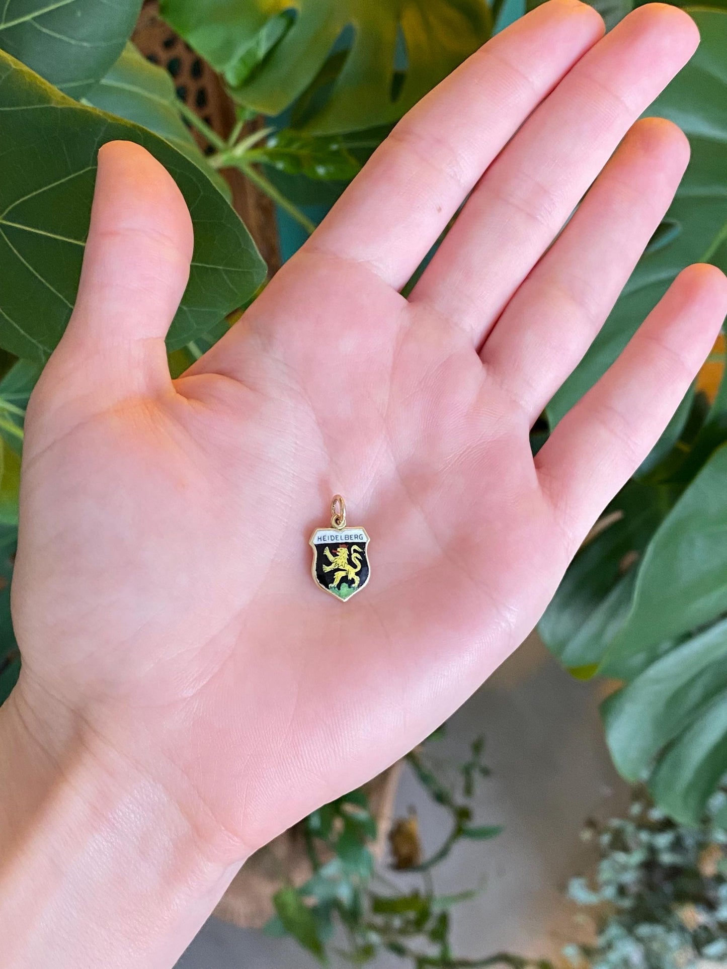 Vintage Solid 14k Yellow Gold Heidelberg Germany Enamel Crest Charm