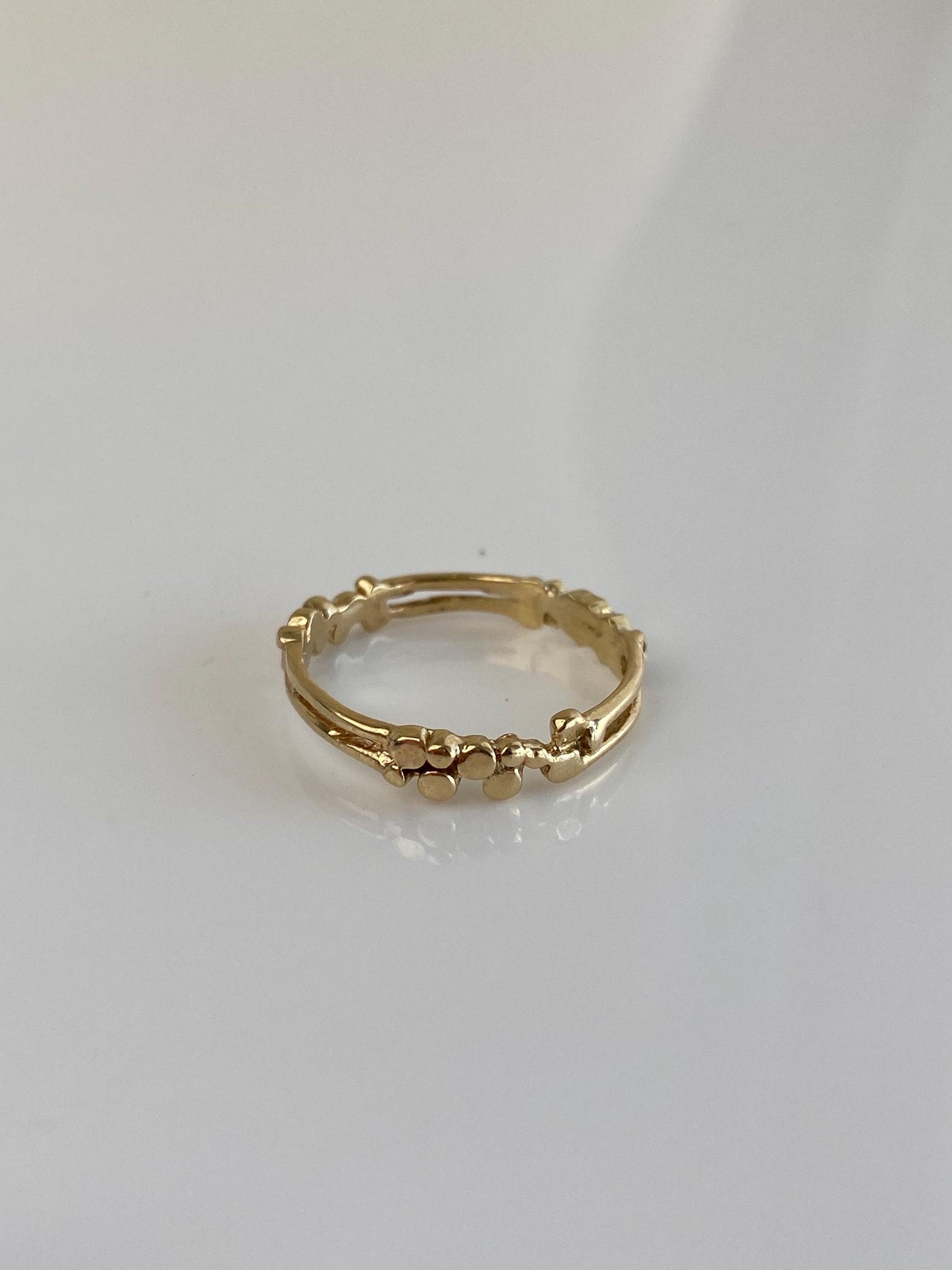 Vintage Solid 14k Yellow Gold Nugget Design Ring - Size 6.5