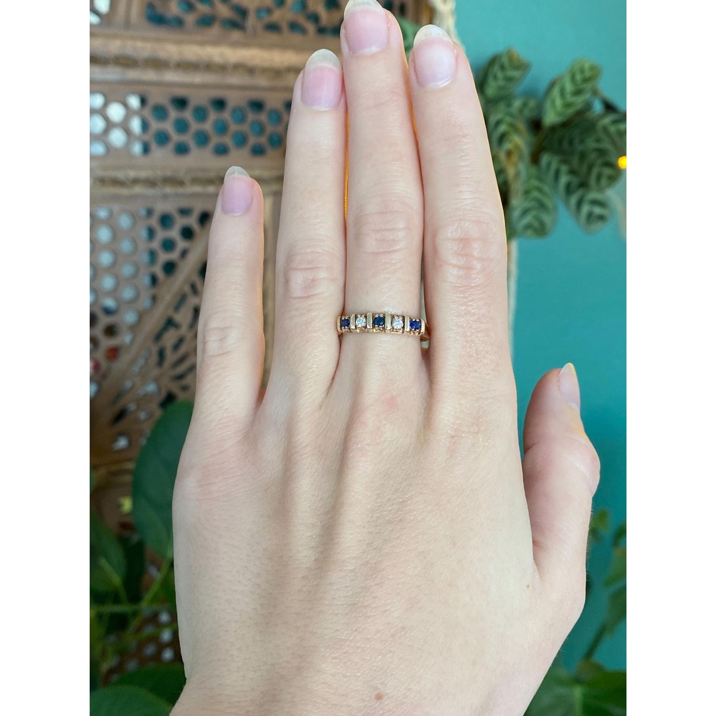 Vintage Solid 14k Yellow Gold Diamond Blue Sapphire Ring Band - Size 7.25