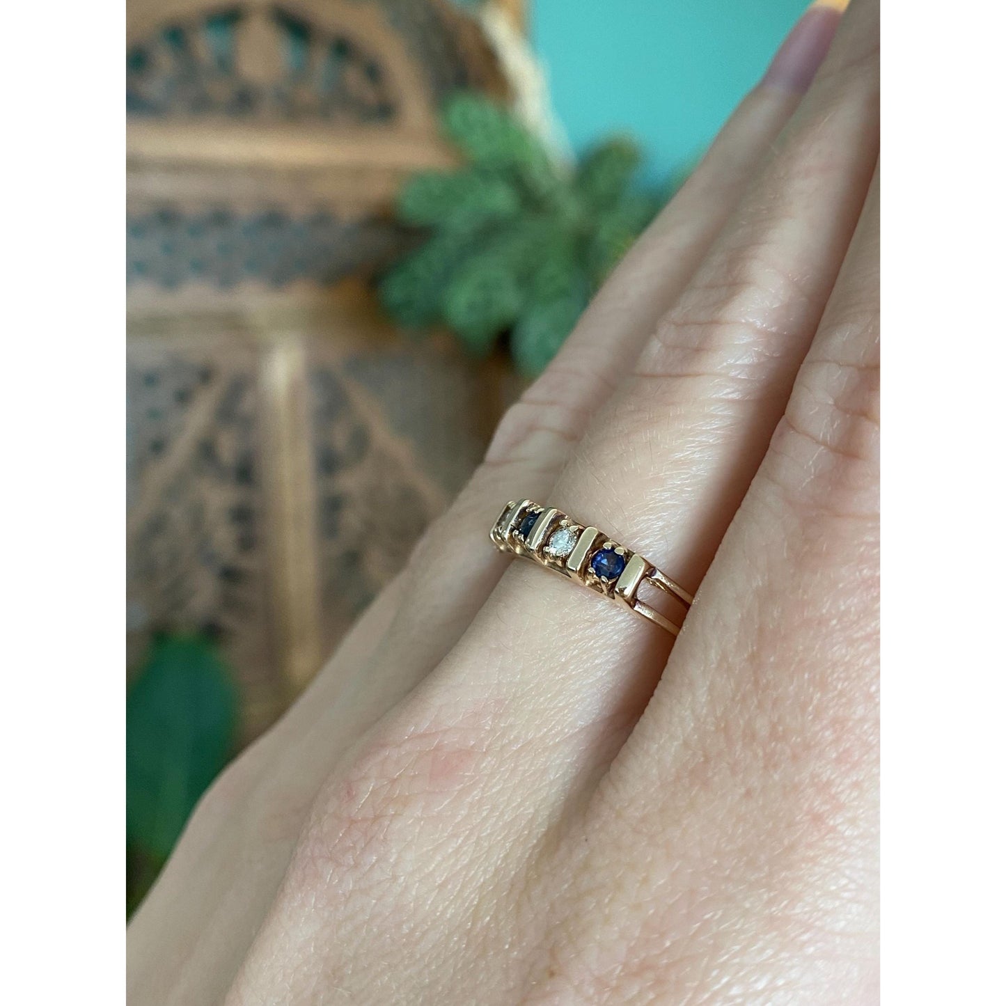 Vintage Solid 14k Yellow Gold Diamond Blue Sapphire Ring Band - Size 7.25