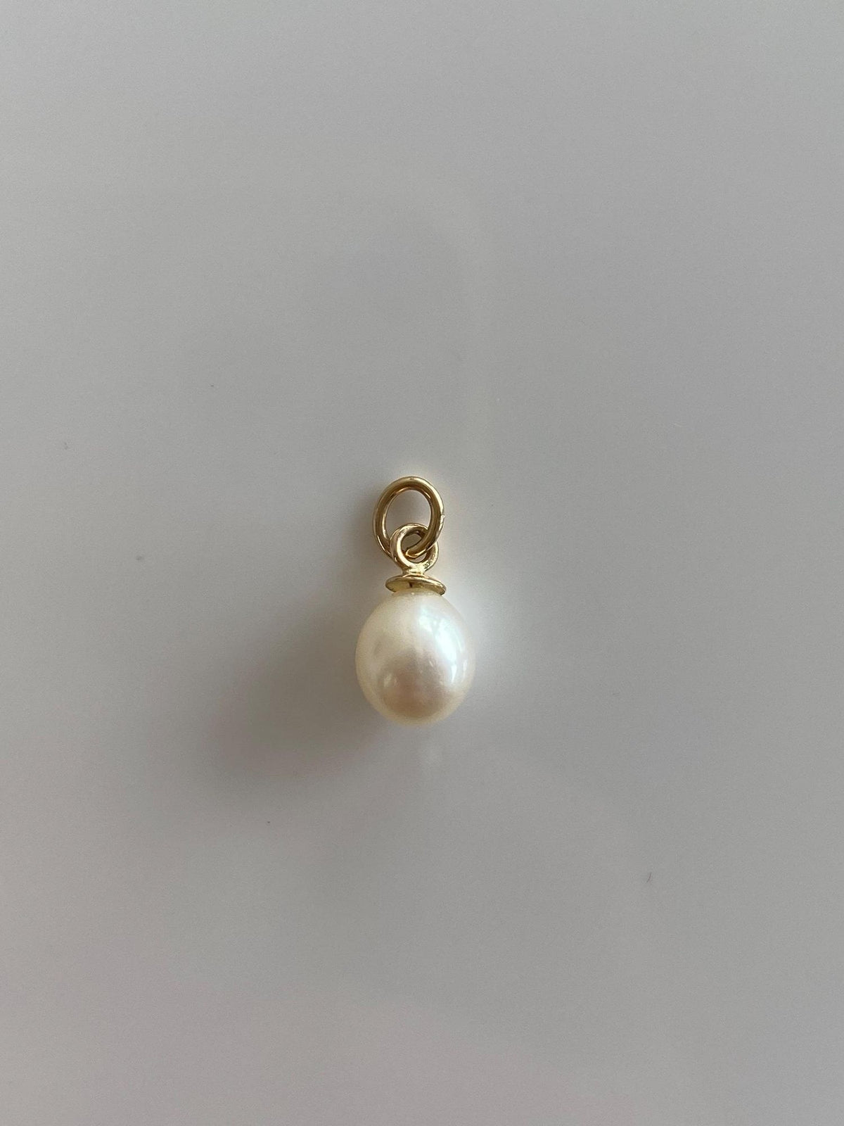 Vintage Solid 14k Yellow Gold Pearl Charm
