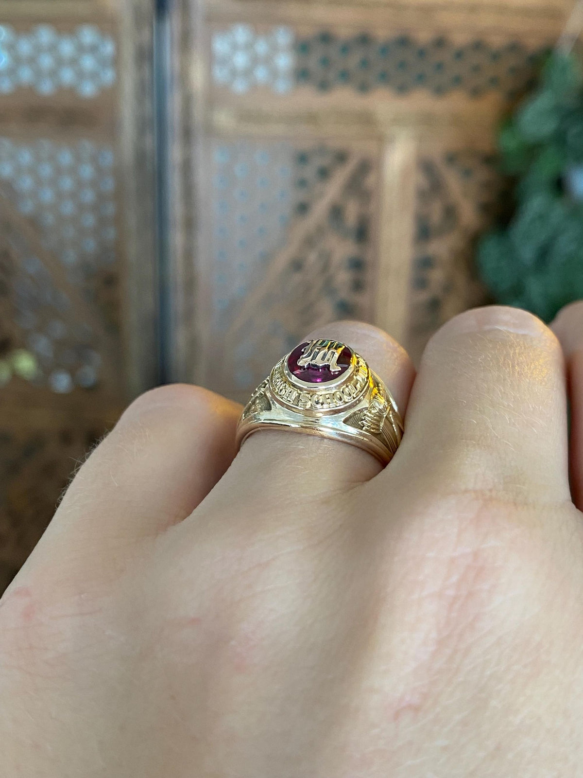 Vintage Solid 10k Yellow Gold Pink Sapphire 1957 Dupont Manual High School Class Ring - Size 5.75