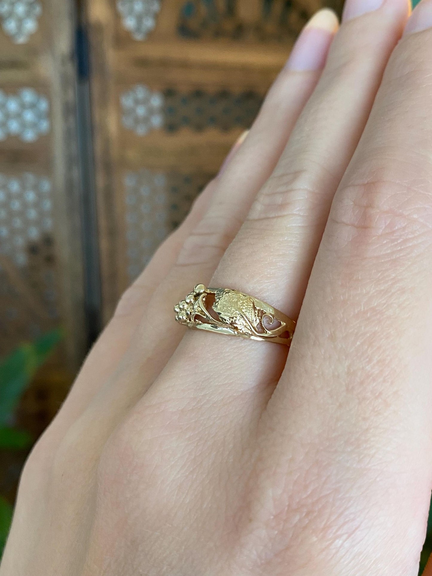 Solid 10k Yellow Gold Grapevine Ring - Size 6.75