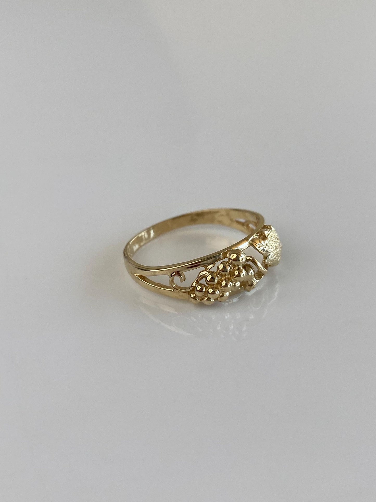 Solid 10k Yellow Gold Grapevine Ring - Size 6.75