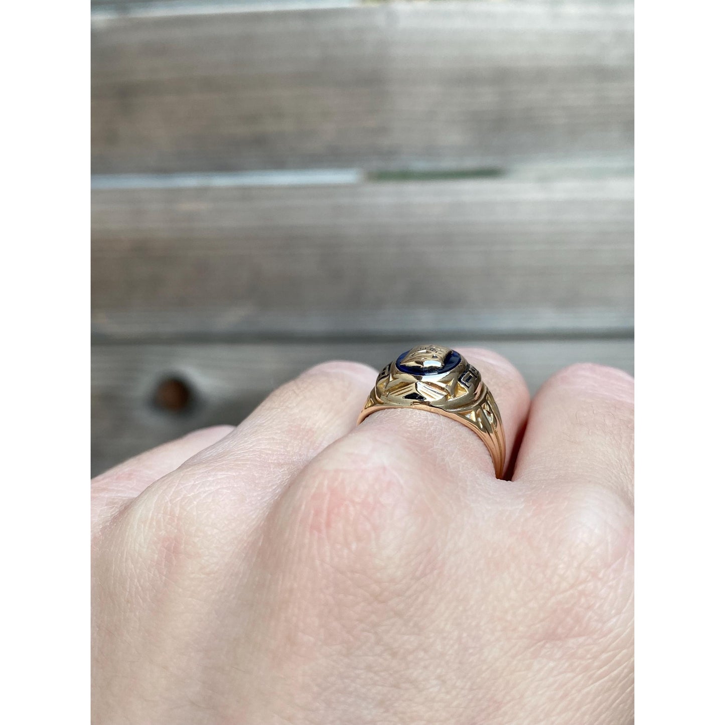Vintage Solid 10k Yellow Gold 1950 Class Ring - Size 6.25