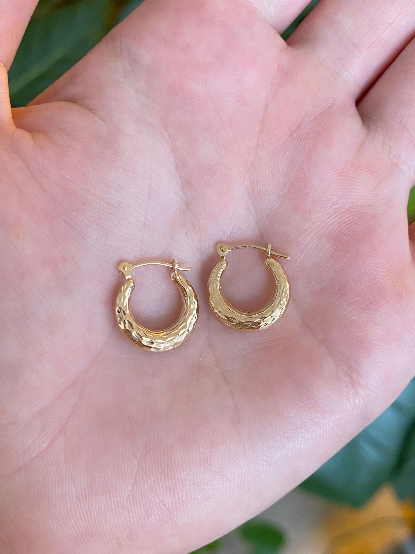 Vintage 14k Yellow Gold Textured Hoop Earrings