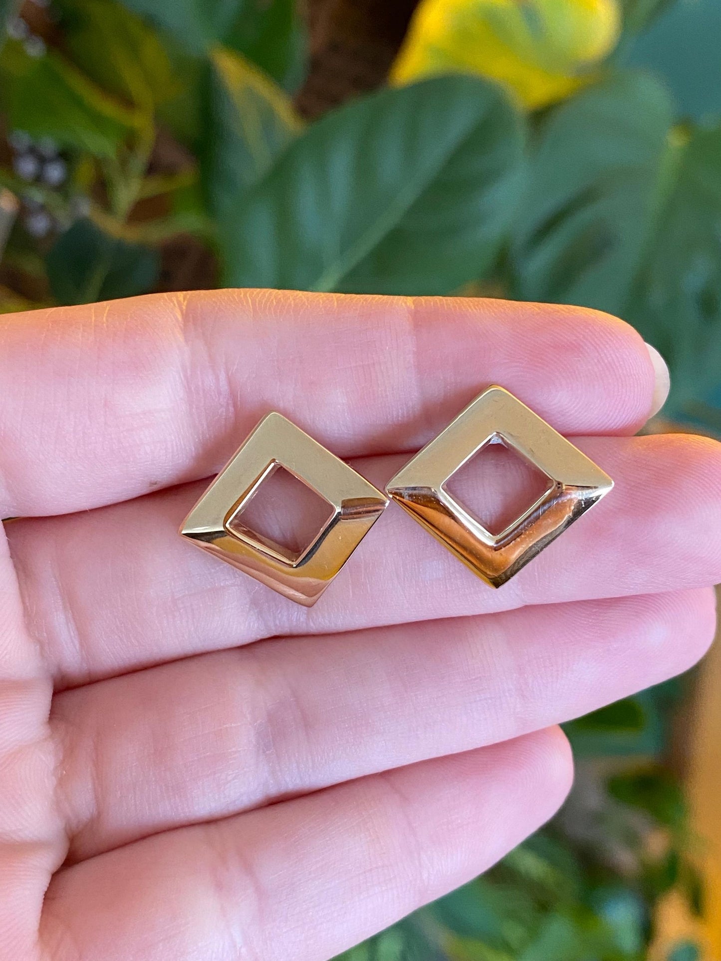Vintage Solid 14k Yellow Gold Square Stud Earrings