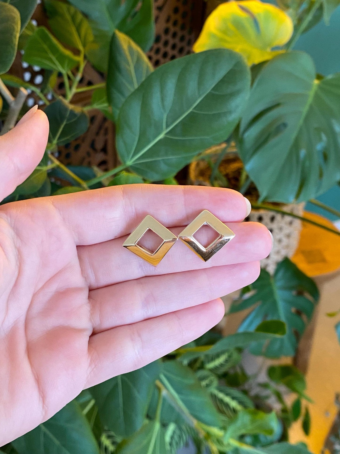 Vintage Solid 14k Yellow Gold Square Stud Earrings