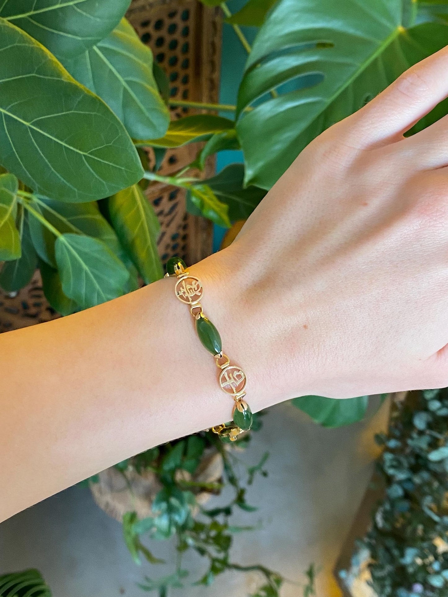 Vintage Solid 14k Yellow Gold Nephrite Jade Chinese Characters Link Bracelet - 7.25 Inches