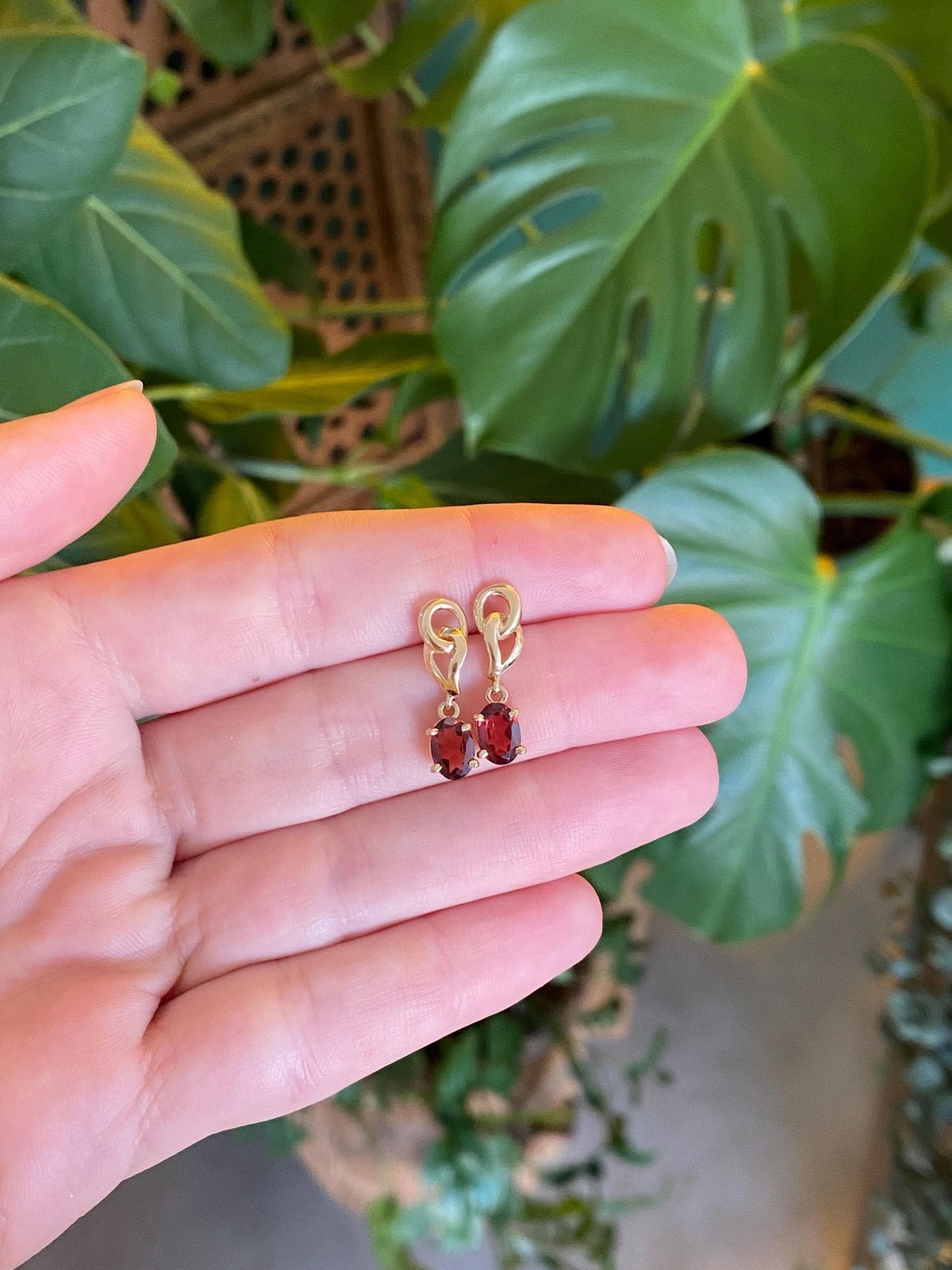 Vintage Solid 14k Yellow Gold Garnet Dangle Stud Earrings