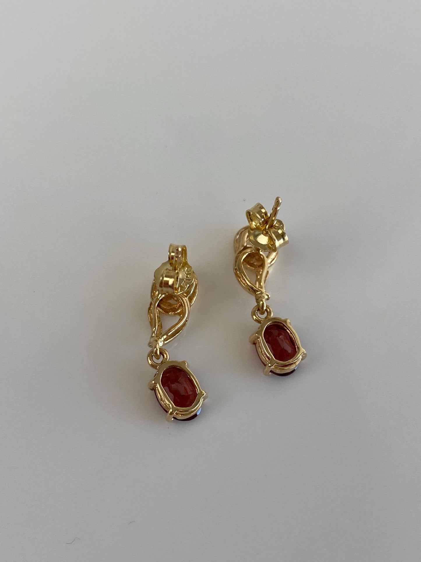 Vintage Solid 14k Yellow Gold Garnet Dangle Stud Earrings