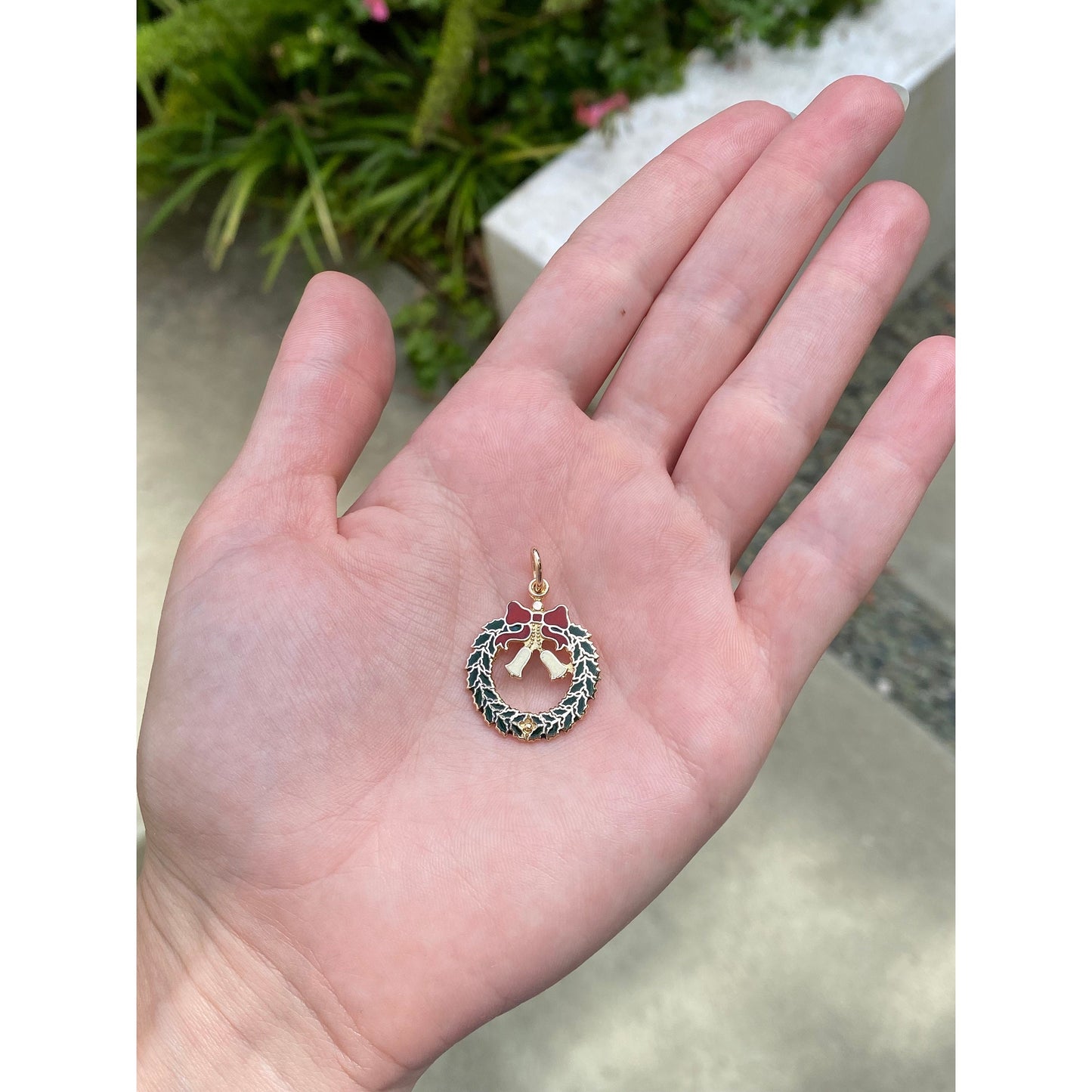 Vintage Solid 14k Yellow Gold Enamel Christmas Wreath Charm