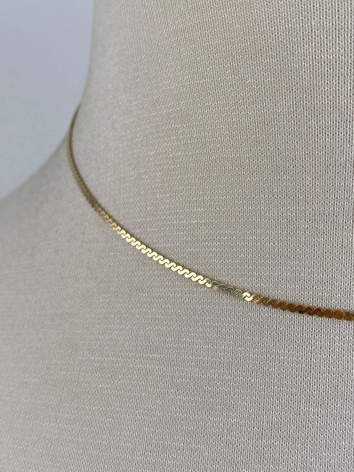 Vintage Solid 14k Yellow Gold Serpentine Chain Necklace - 15.25 inches