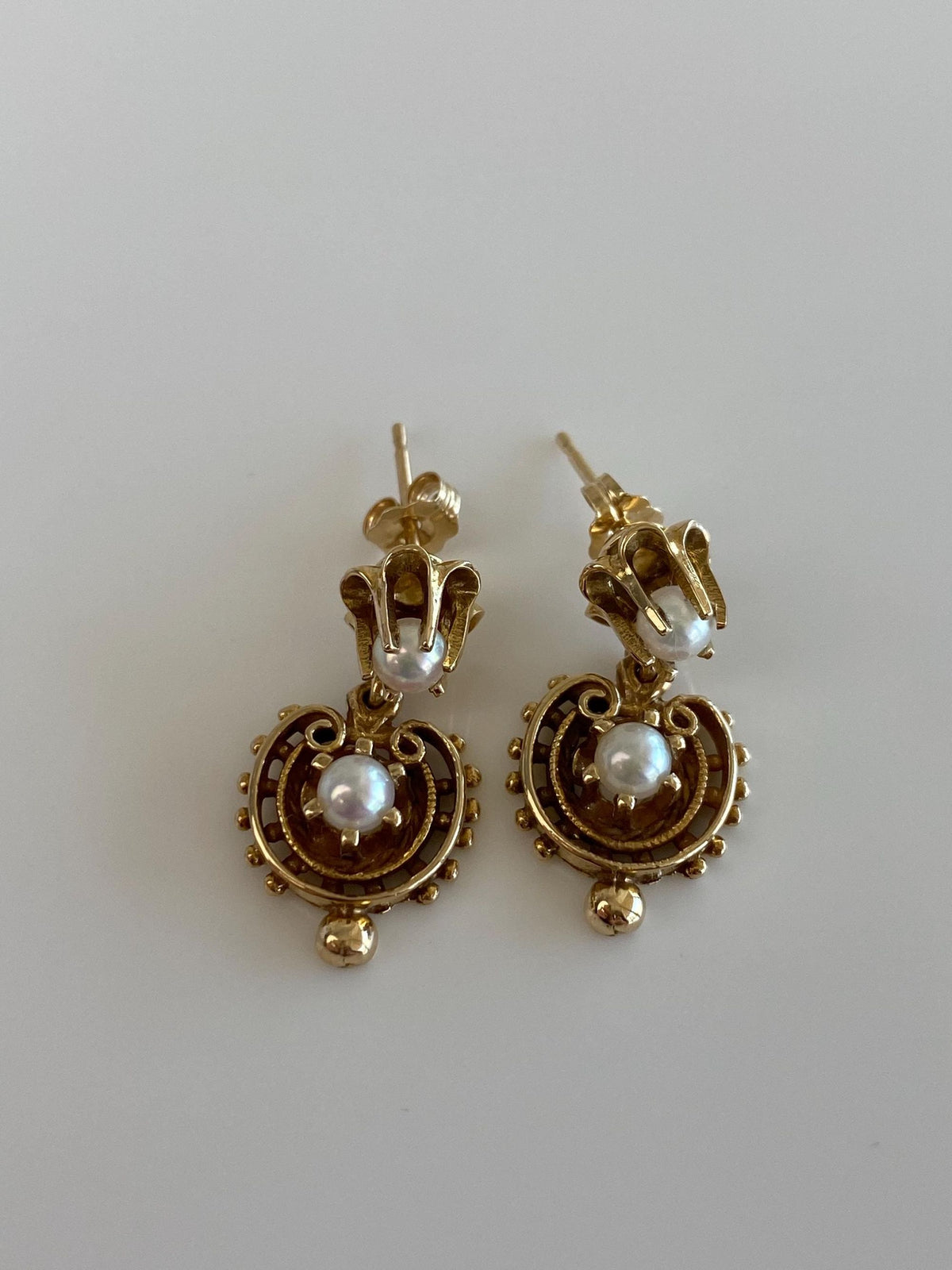 Vintage Solid 14k Yellow Gold Ornate Pearls Dangle Stud Earrings