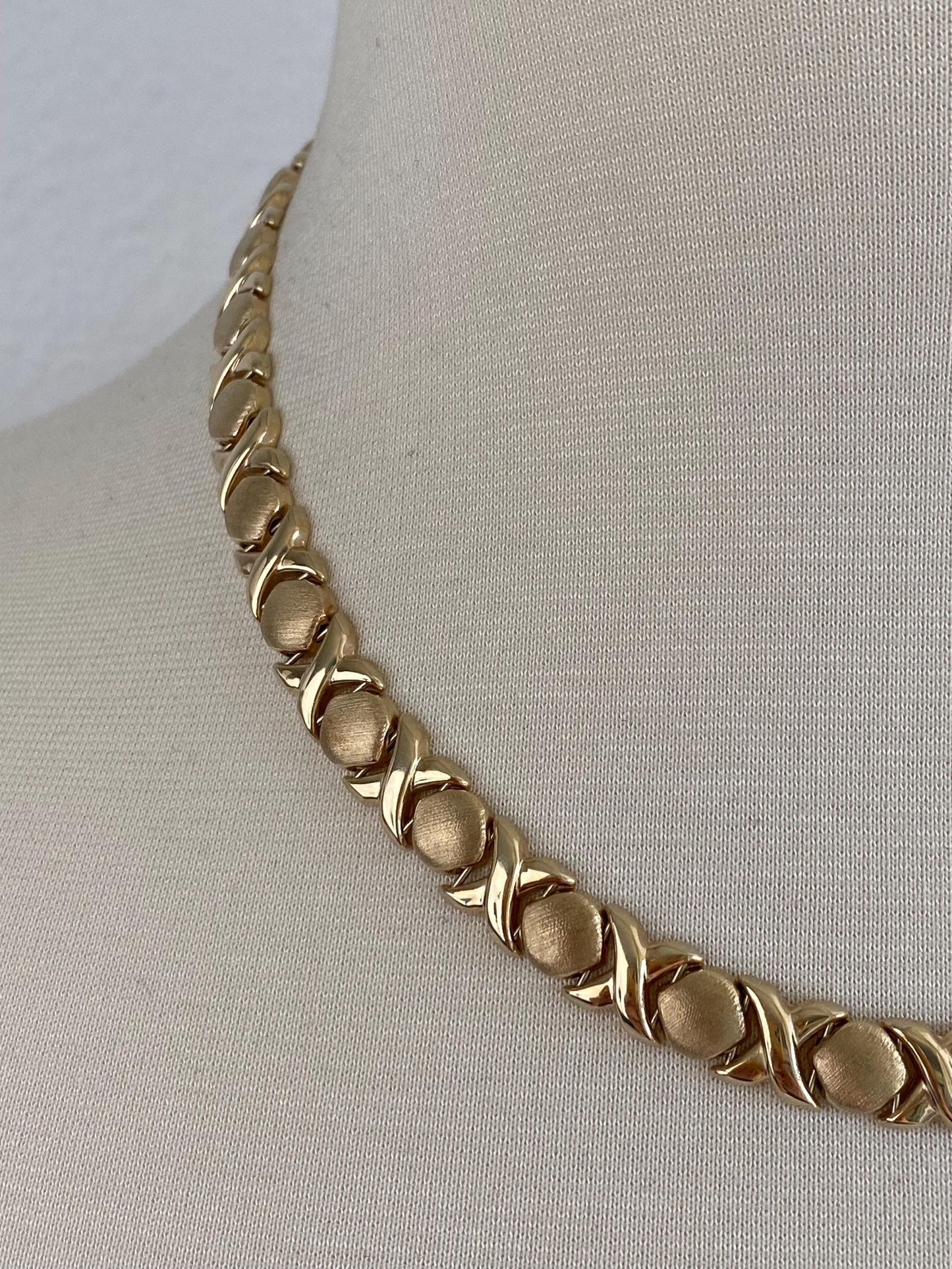 Vintage 14k Yellow Gold Satin Shiny XO Link Necklace - 18.25 inches