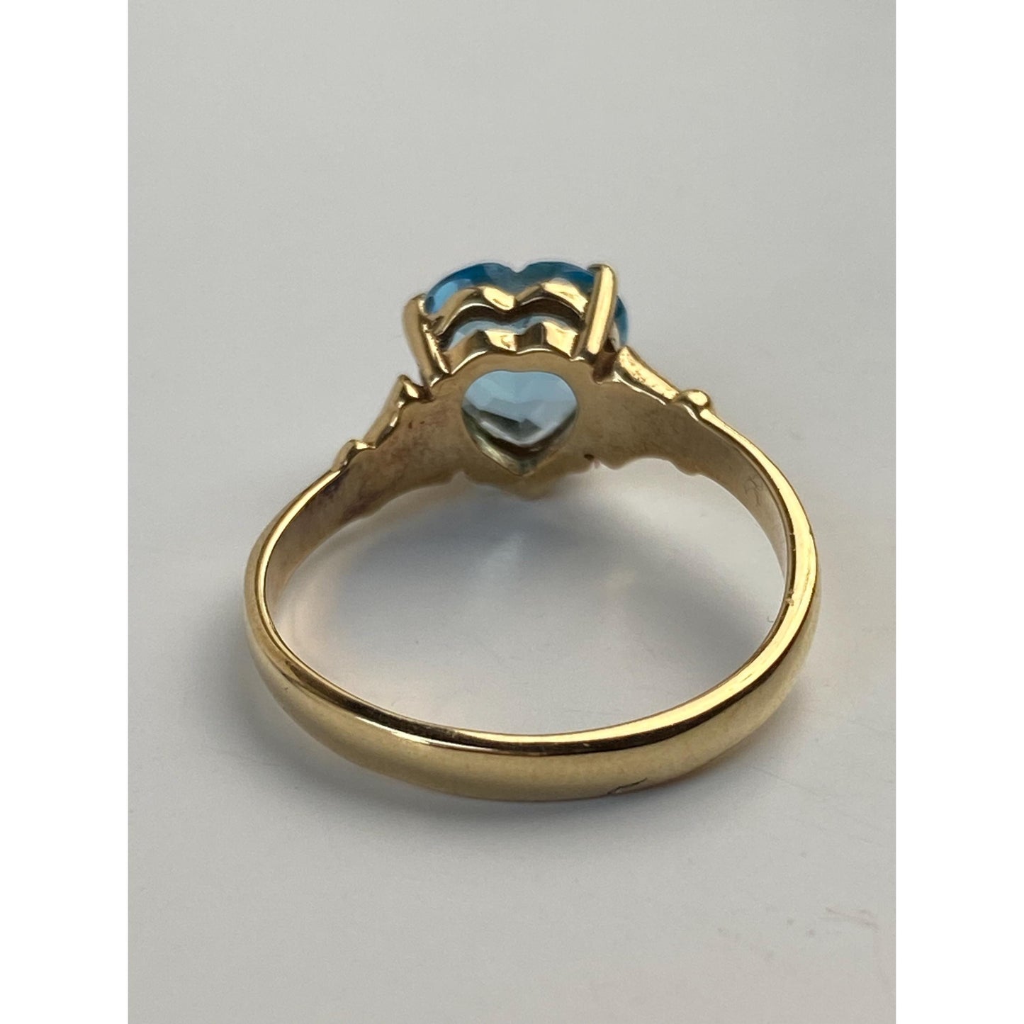 Vintage Solid 14k Yellow Gold Topaz Heart Ring - Size 7