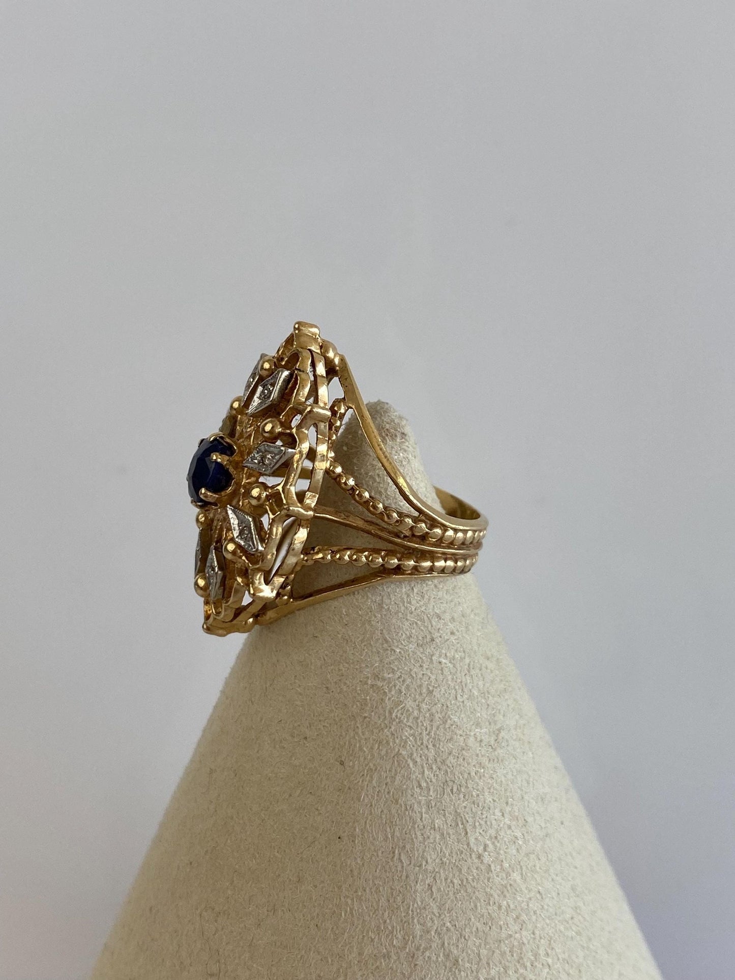 Vintage Solid 14k White & Yellow Gold Blue Sapphire Diamond Ring - Size 4