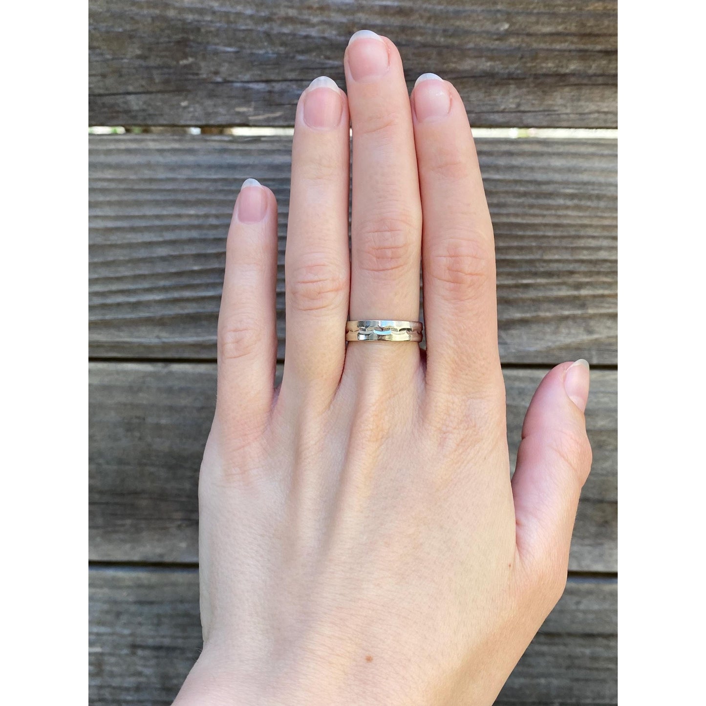 Vintage Solid 14k White Gold Diamond Cut Ring Band - Size 6.75