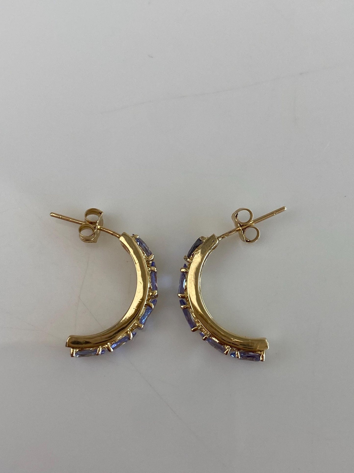 Vintage Solid 14k Yellow Gold Tanzanite Stud Earrings