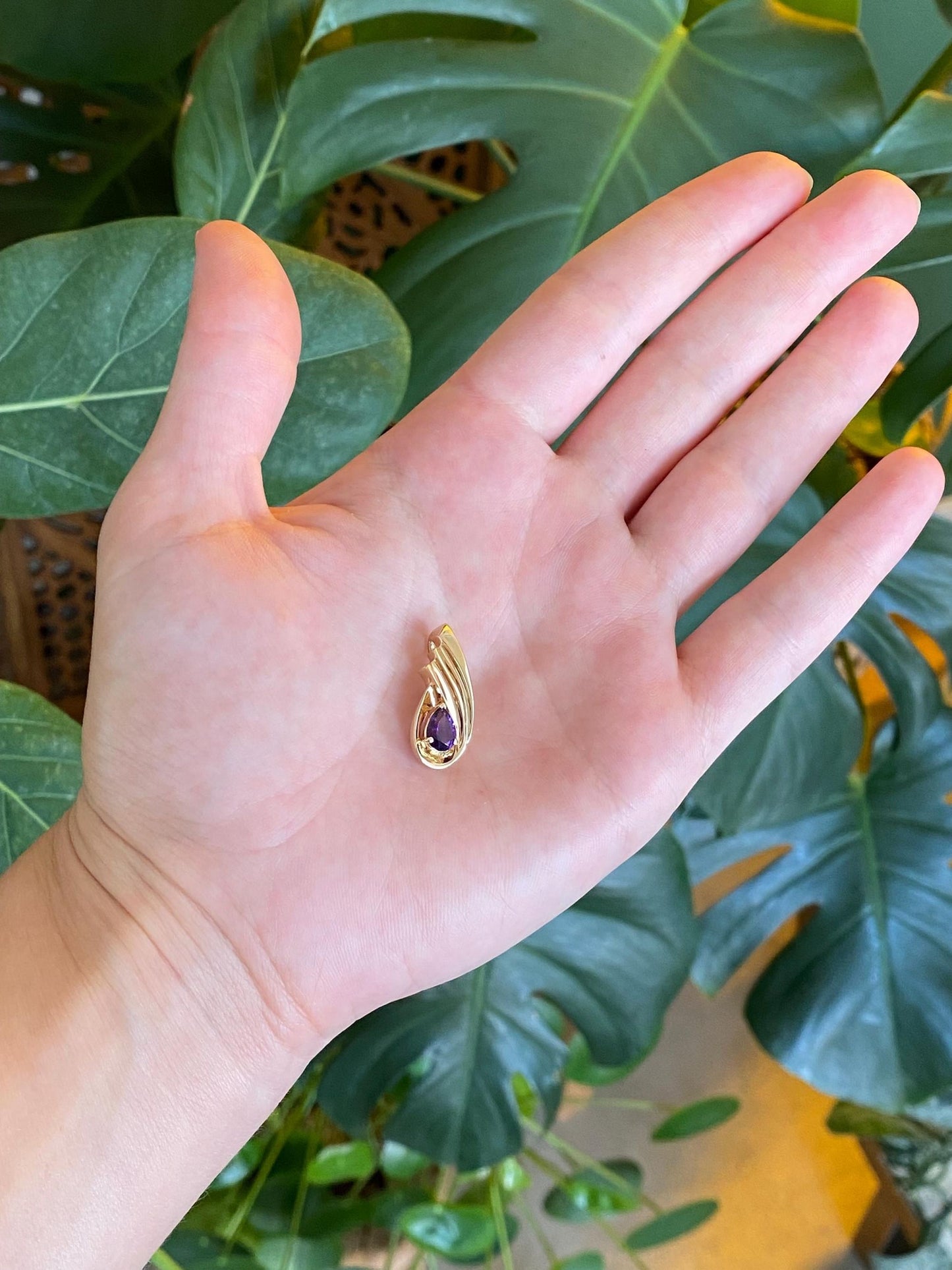 Vintage Solid 14k Yellow Gold Amethyst Teardrop Charm
