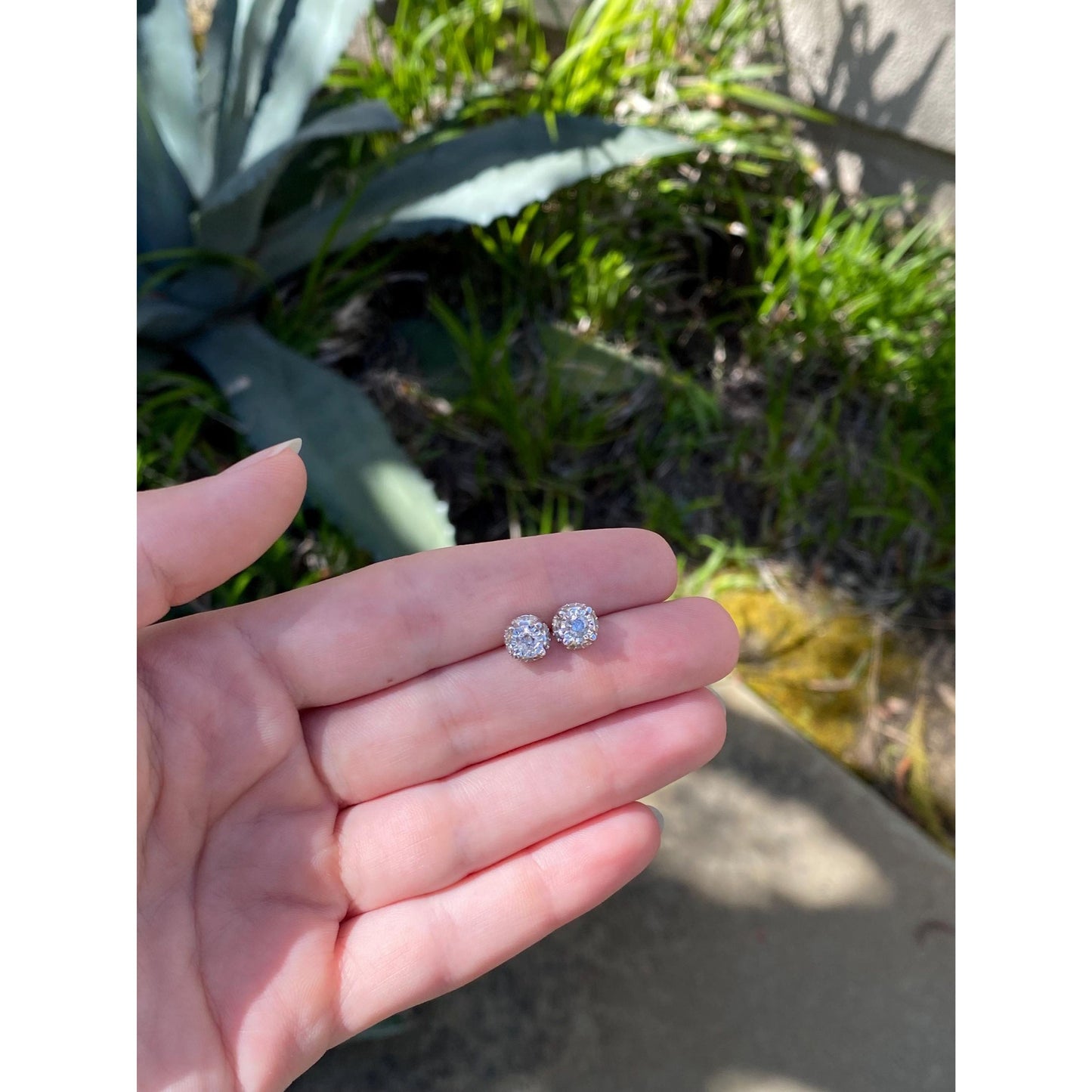 Vintage Solid 10k White Gold Diamond Stud Earrings