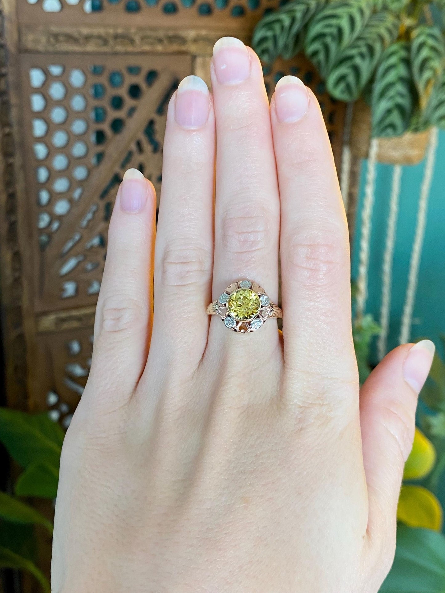 Vintage Solid 10k Tri Tone Gold Yellow Sapphire Ring - Size 6.25