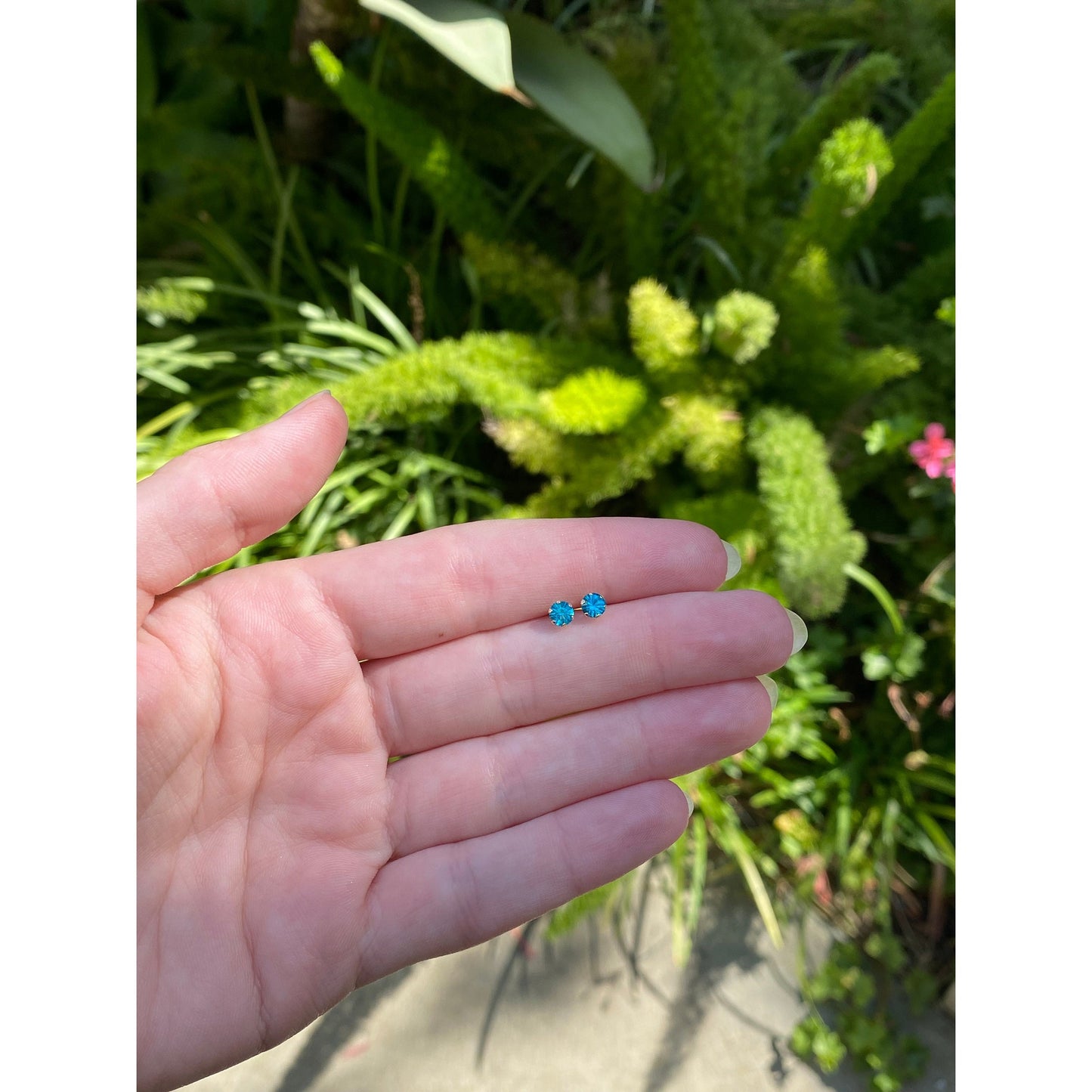 Solid 14k Yellow Gold Green Cubic Zirconia Stud Earrings