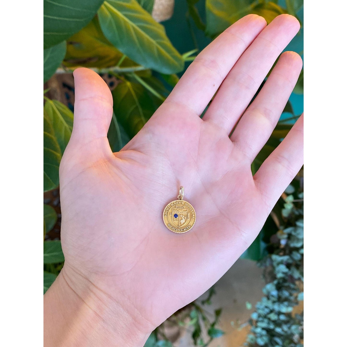 Vintage Solid 10k Yellow Gold Blue Sapphire St. Marys Hospital Rochester Minnesota Charm