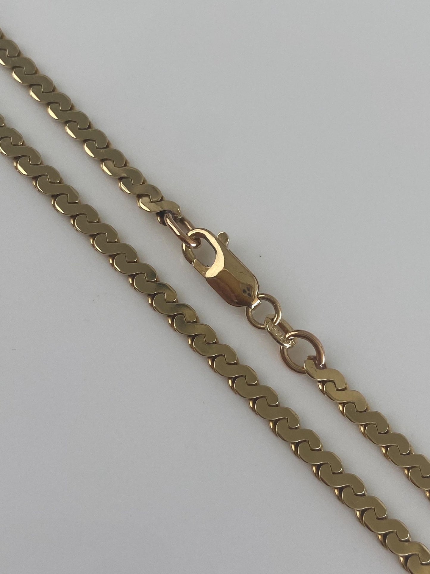 Vintage Solid 14k Yellow Gold Chunky Serpentine Chain Necklace - 16 inches