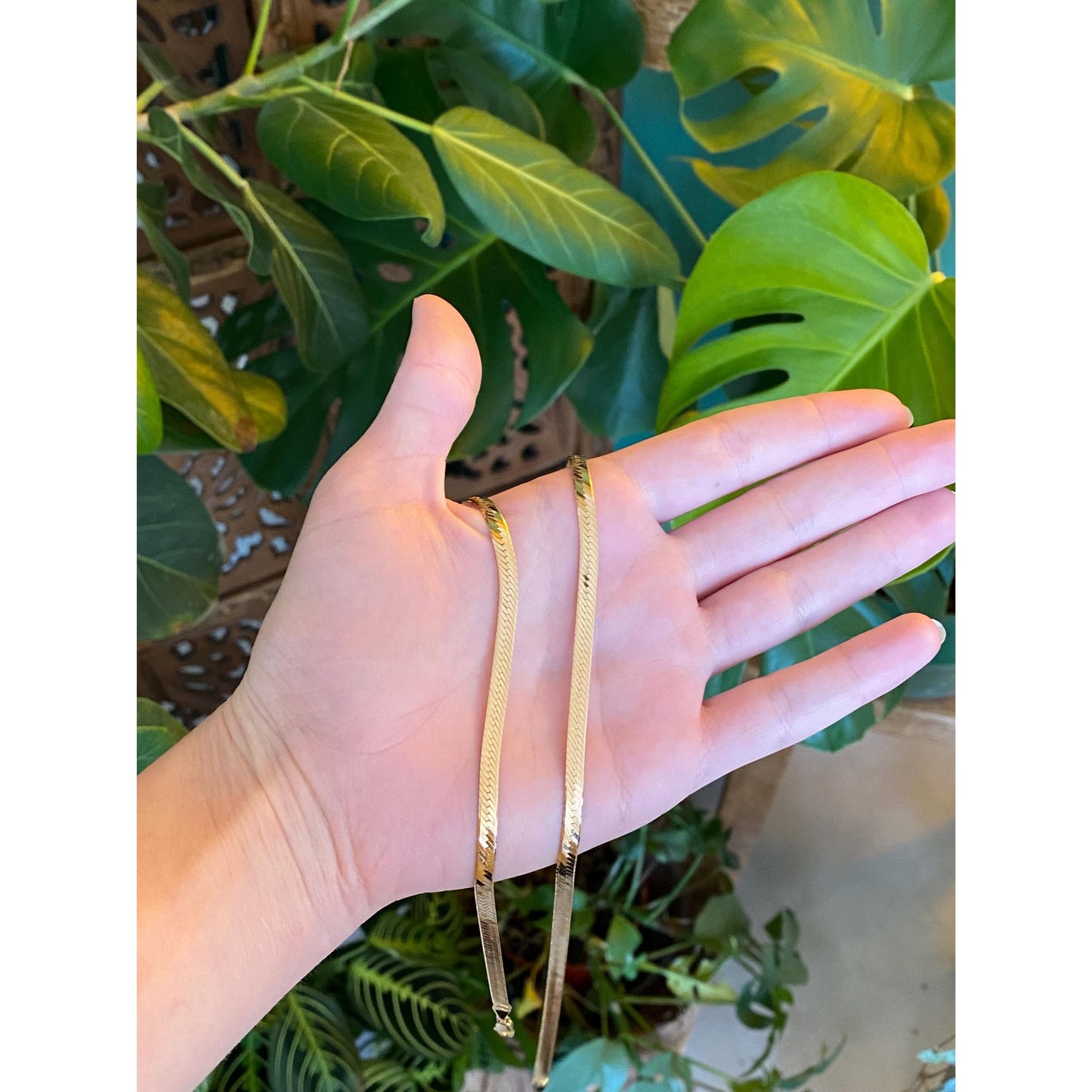 Vintage Solid 14k Yellow Gold Herringbone Chain Necklace - 24 inches