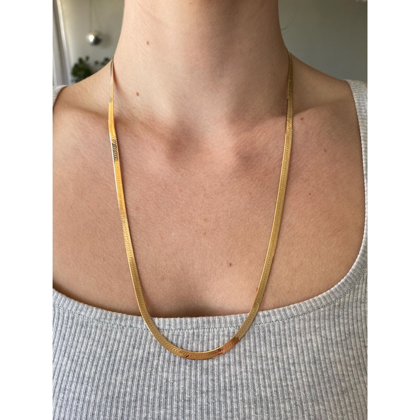 Vintage Solid 14k Yellow Gold Herringbone Chain Necklace - 24 inches