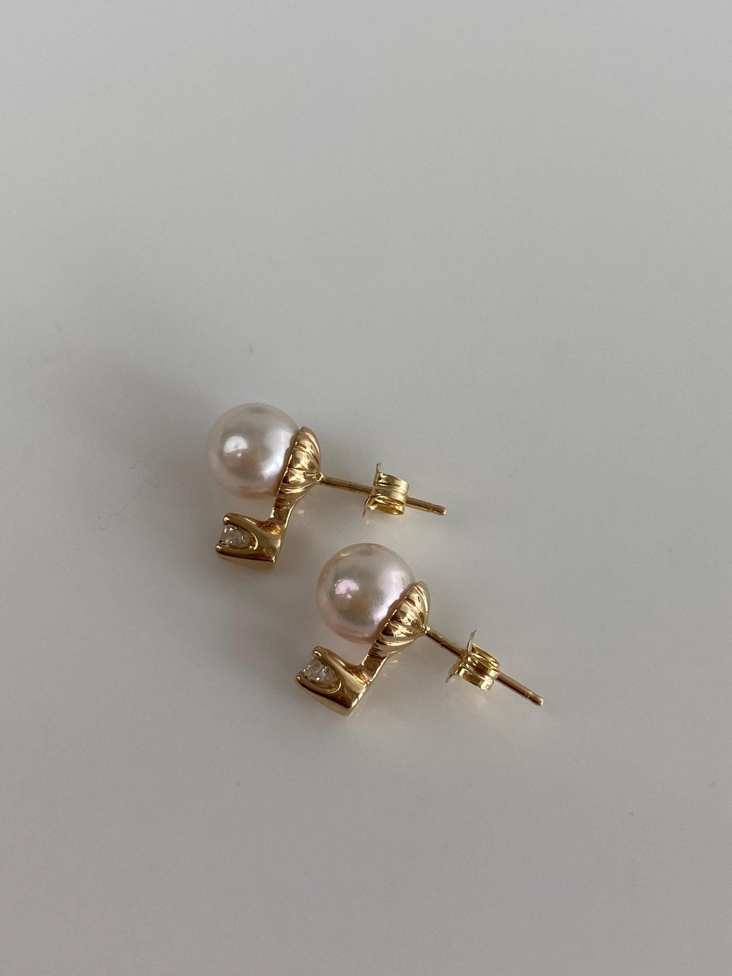Vintage Solid 14k Yellow Gold Diamond Pearl Stud Earrings
