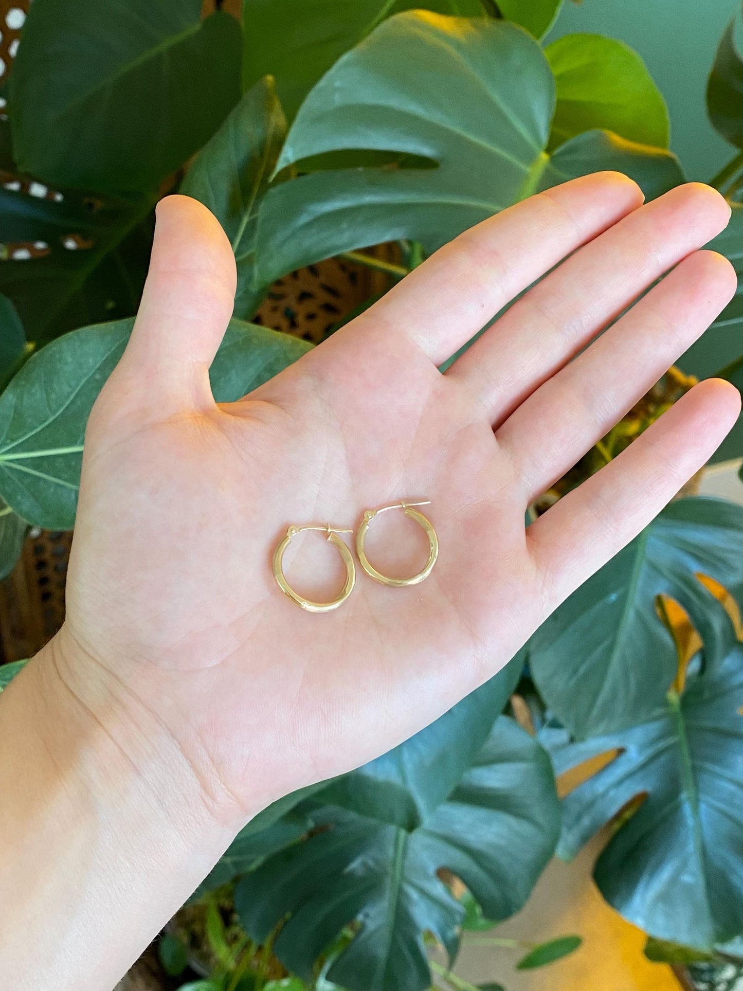 Vintage 10k Yellow Gold Satin Shiny Hoop Earrings