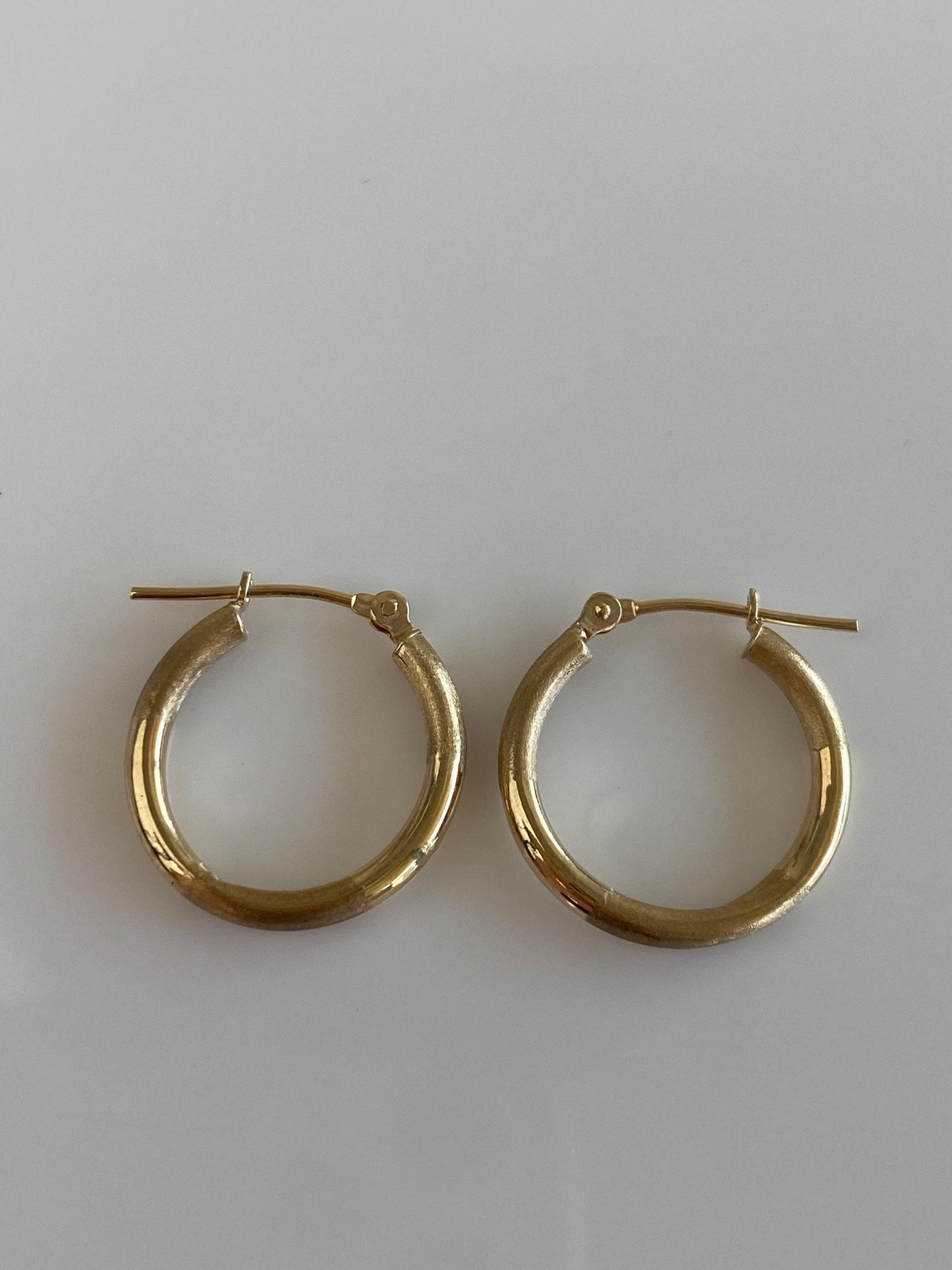 Vintage 10k Yellow Gold Satin Shiny Hoop Earrings