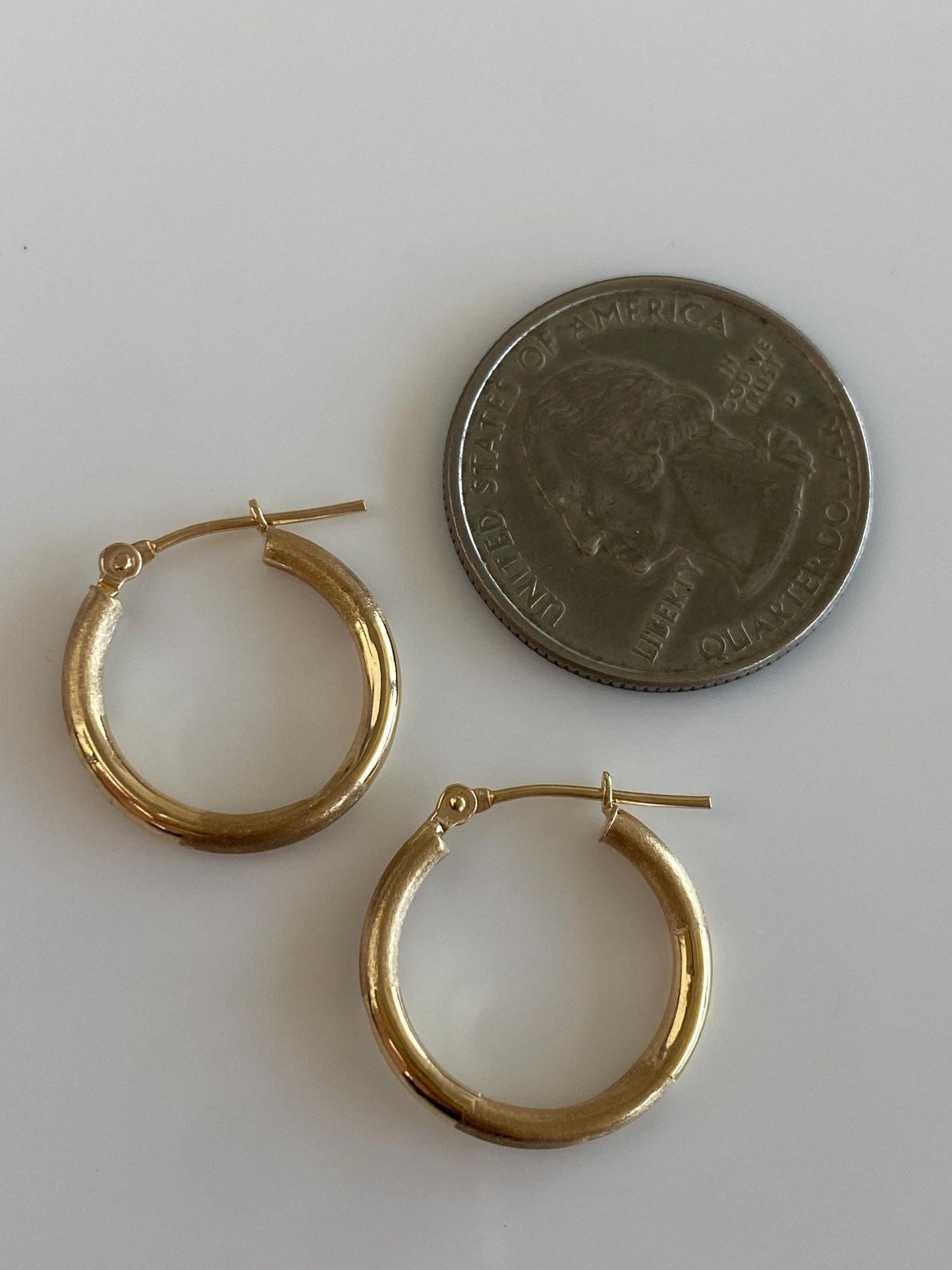 Vintage 10k Yellow Gold Satin Shiny Hoop Earrings