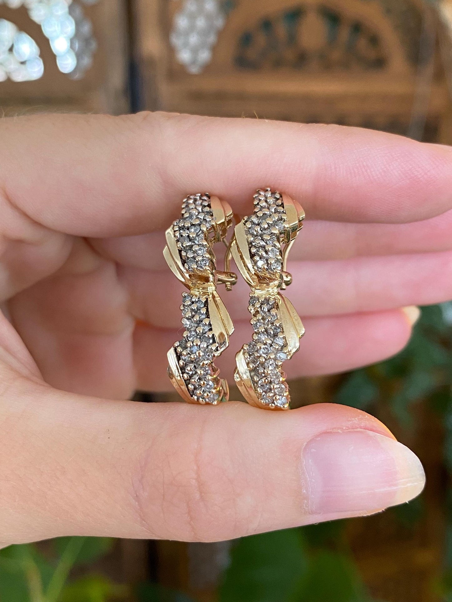 Vintage Solid 10k Yellow Gold Diamond Drop Earrings