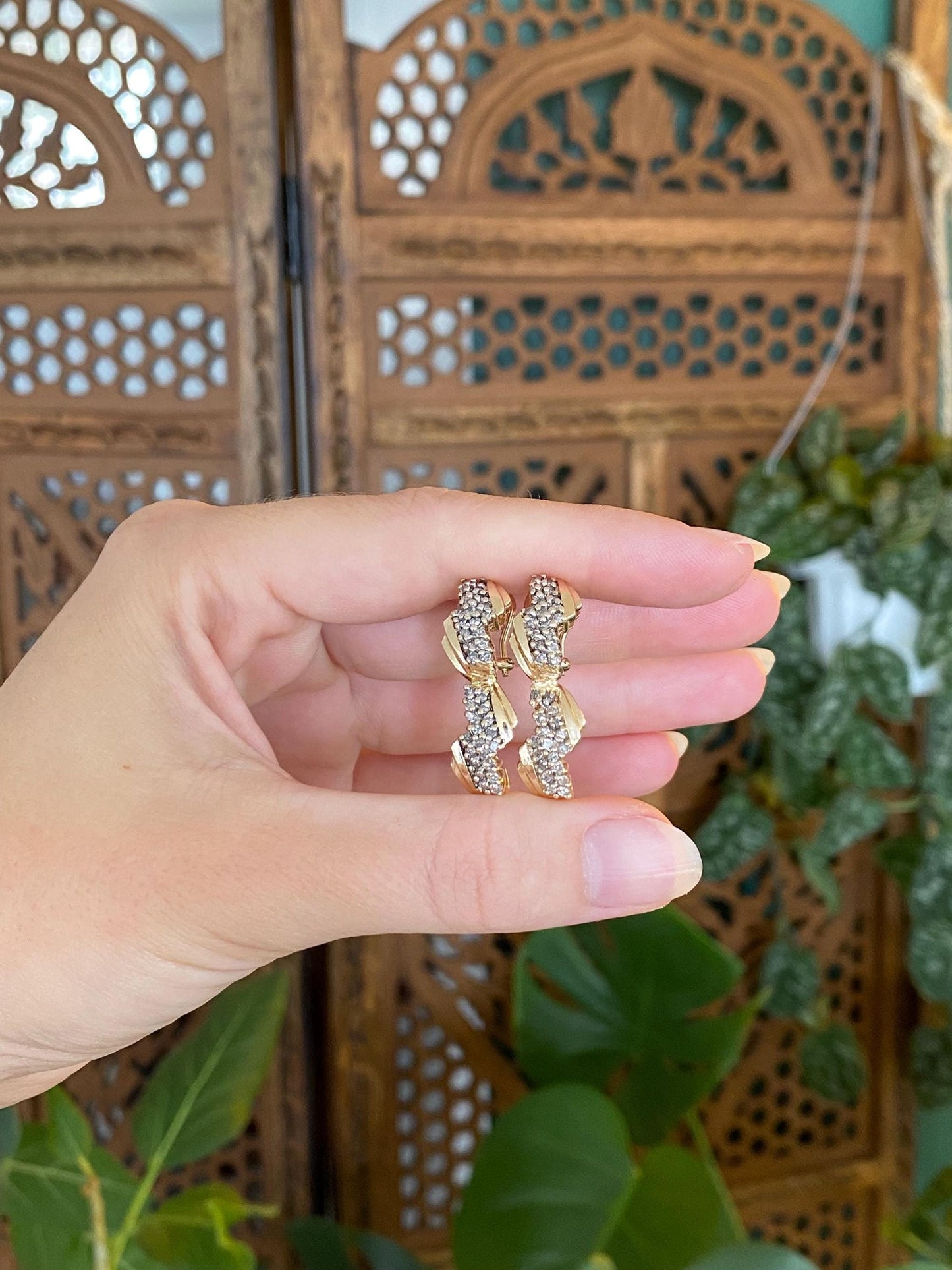 Vintage Solid 10k Yellow Gold Diamond Drop Earrings