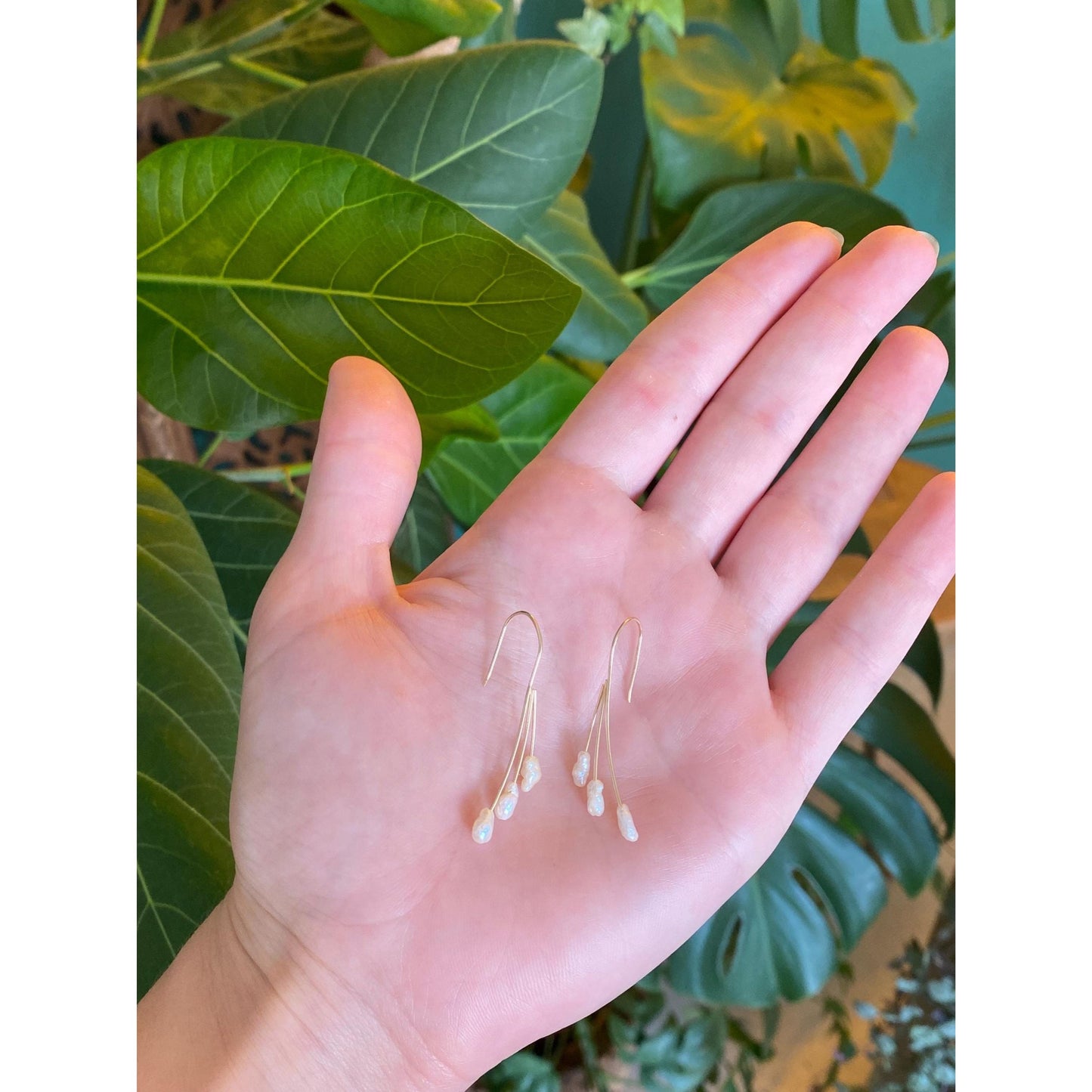 Vintage Solid 14k Yellow Gold Pearl Drop Earrings