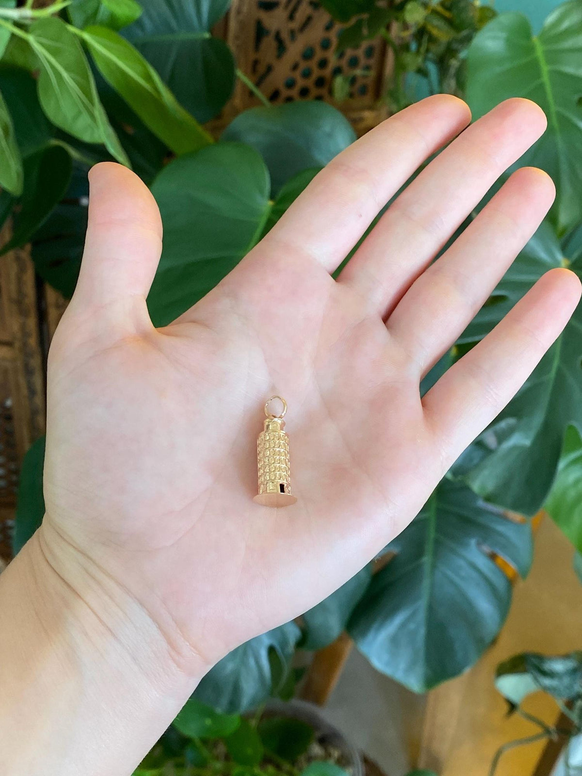 Vintage 18k Yellow Gold Leaning Tower of Pisa Charm
