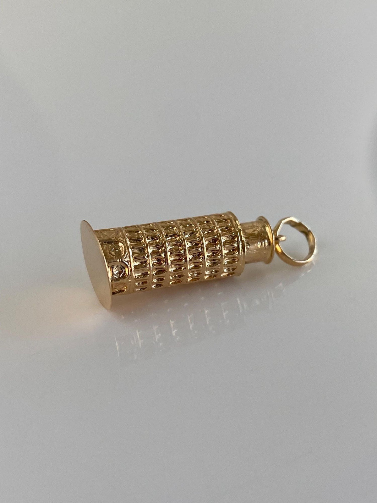 Vintage 18k Yellow Gold Leaning Tower of Pisa Charm