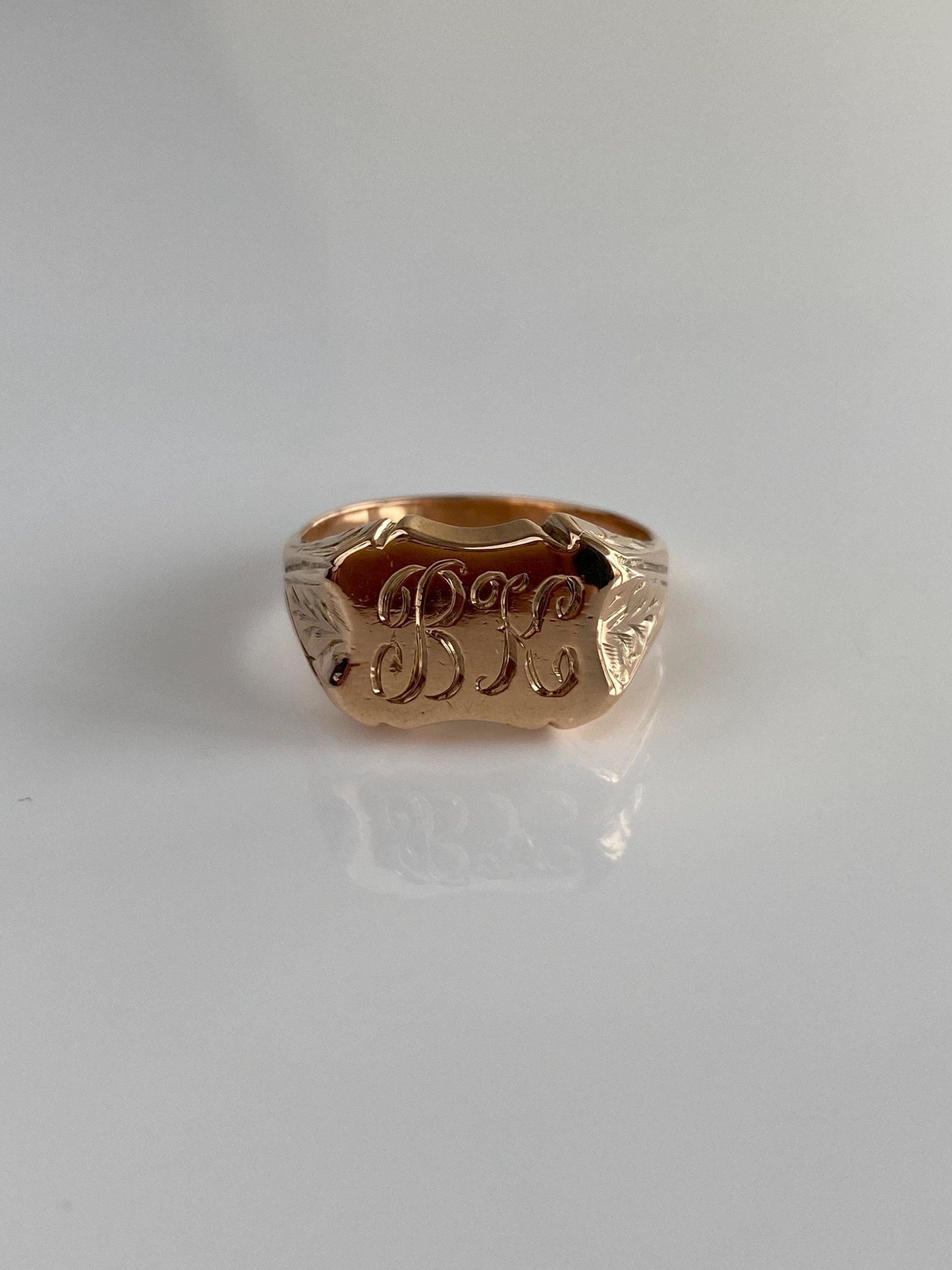 Vintage Solid 10k Rosey Gold Monogram 'BK' Designed Signet Ring - Size 9