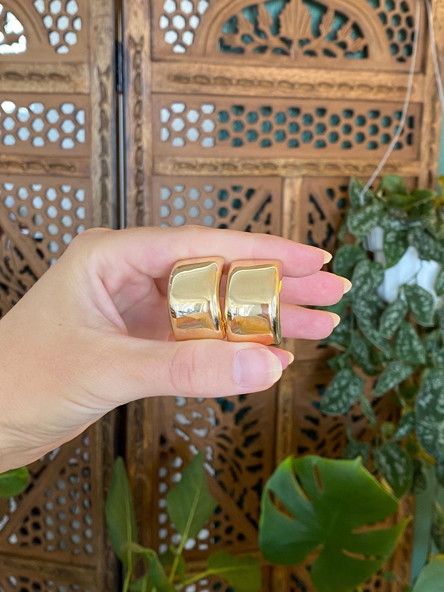 Vintage 14k Yellow Gold Domed Drop Stud Earrings