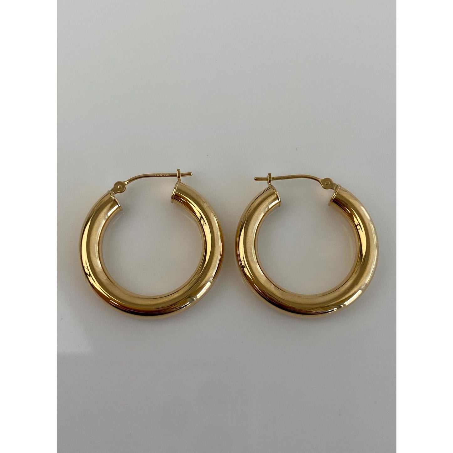 Vintage 18k Yellow Gold Chunky Hoop Earrings