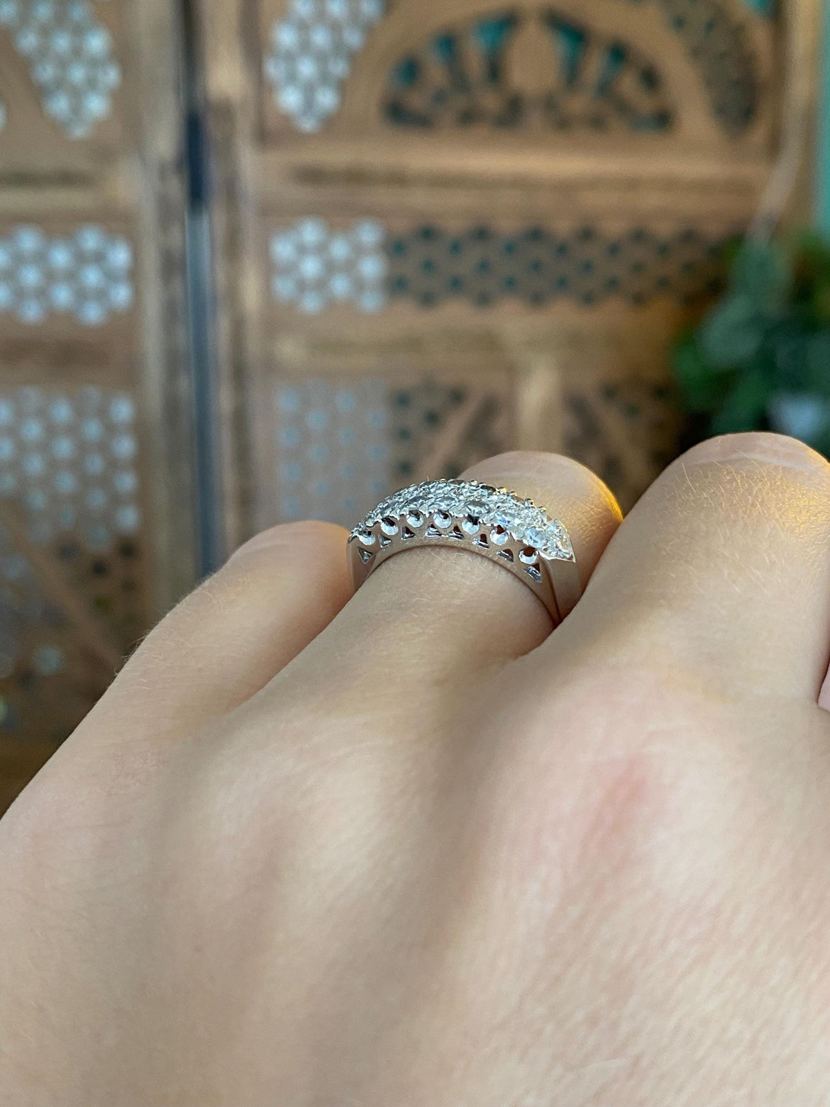 Vintage Solid 14k White Gold Diamonds Ring - Size 5.75