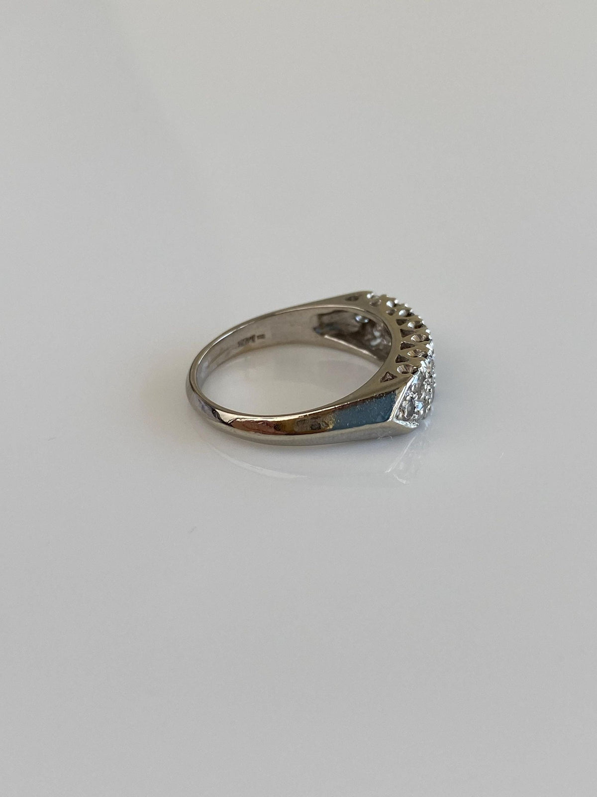 Vintage Solid 14k White Gold Diamonds Ring - Size 5.75