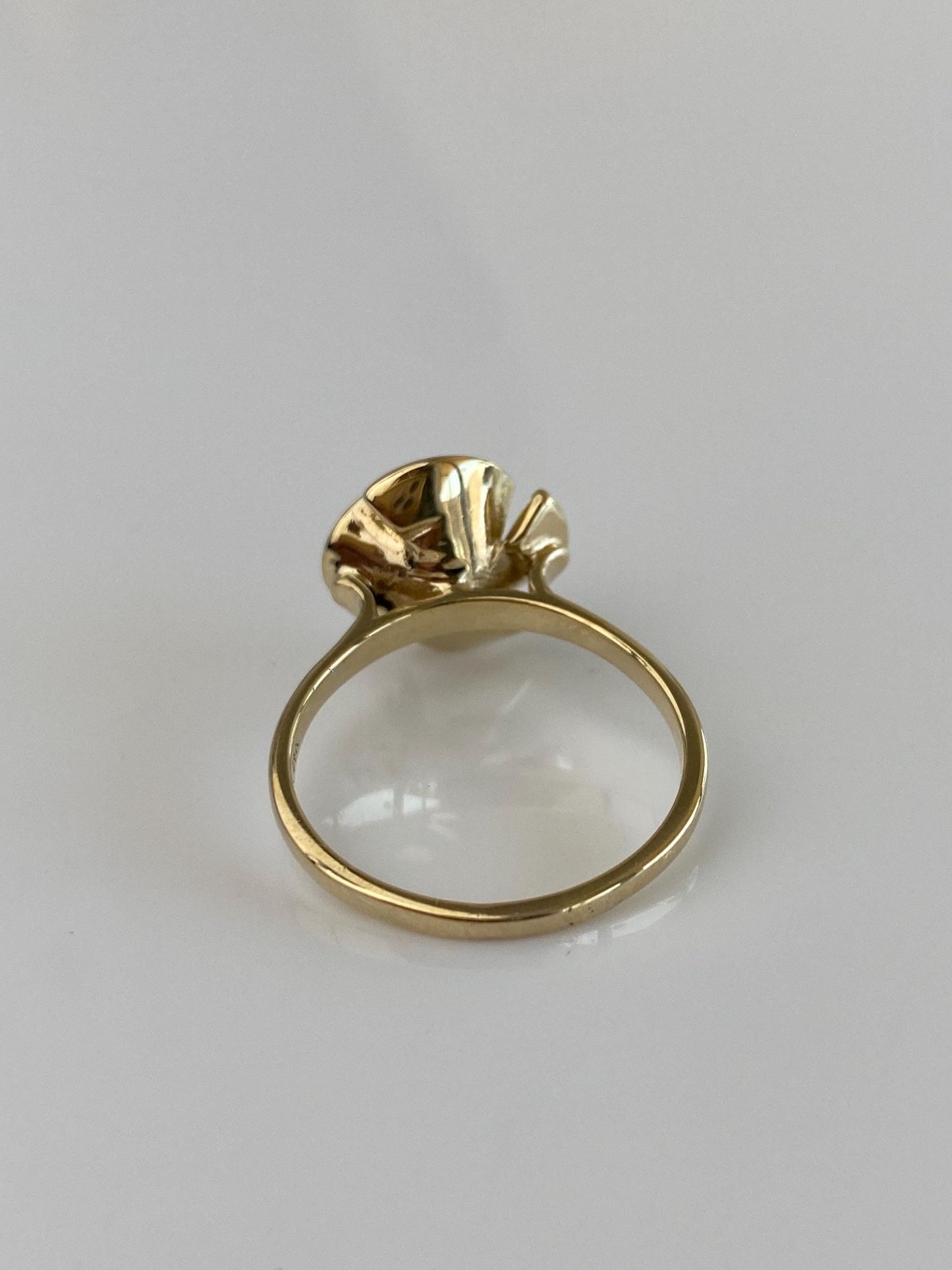Vintage Solid 14k Yellow Gold Pearl Flower Ring - Size 7.25